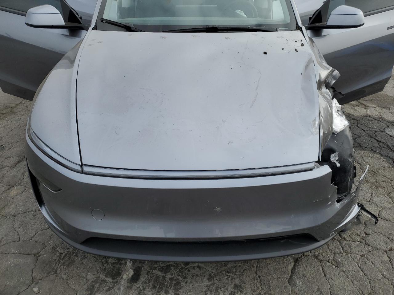 2026 Tesla Model Y VIN: 7SAYGDEE5TF432974 Lot: 91517615