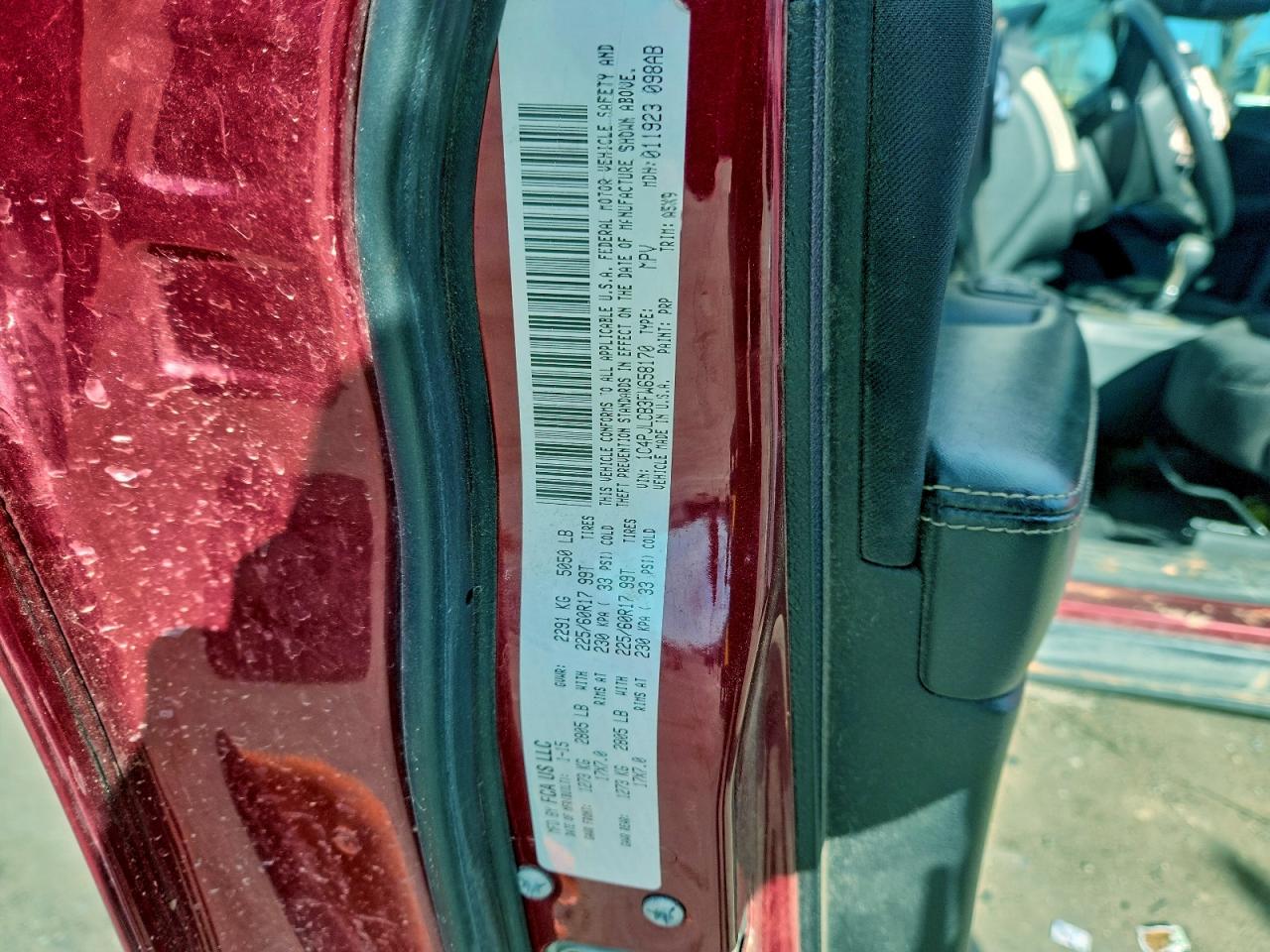 2015 Jeep Cherokee Latitude VIN: 1C4PJLCB3FW658170 Lot: 94261355