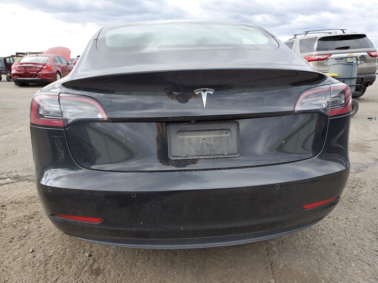 2018 Tesla Model 3 VIN: 5YJ3E1EA9JF122929 Lot: 92905925
