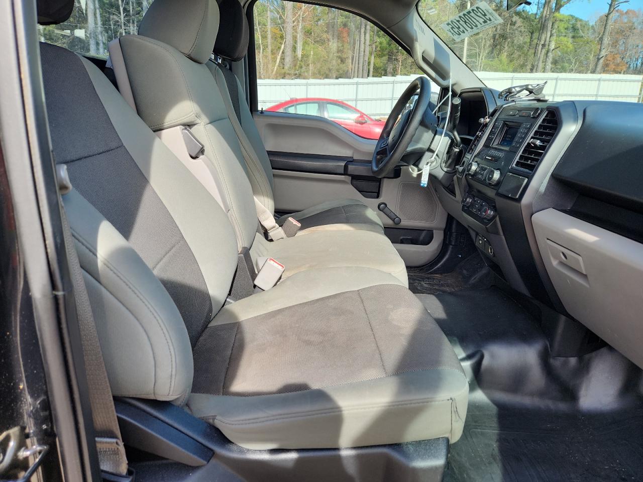 2016 Ford F150 VIN: 1FTMF1C89GFA66786 Lot: 92708195