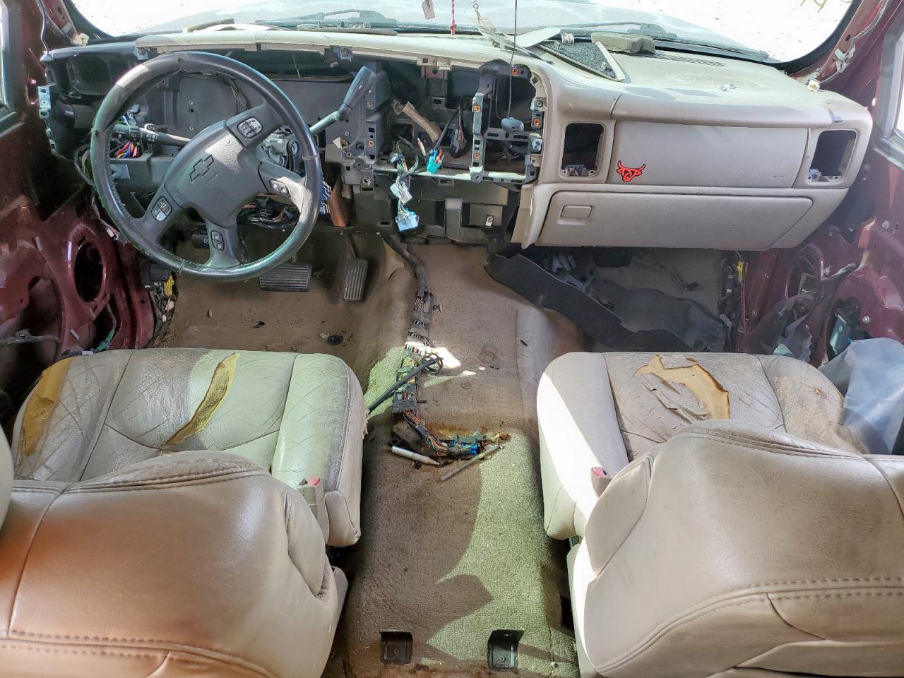 2004 Chevrolet Tahoe K1500 VIN: 1GNEK13Z74R127143 Lot: 92626555