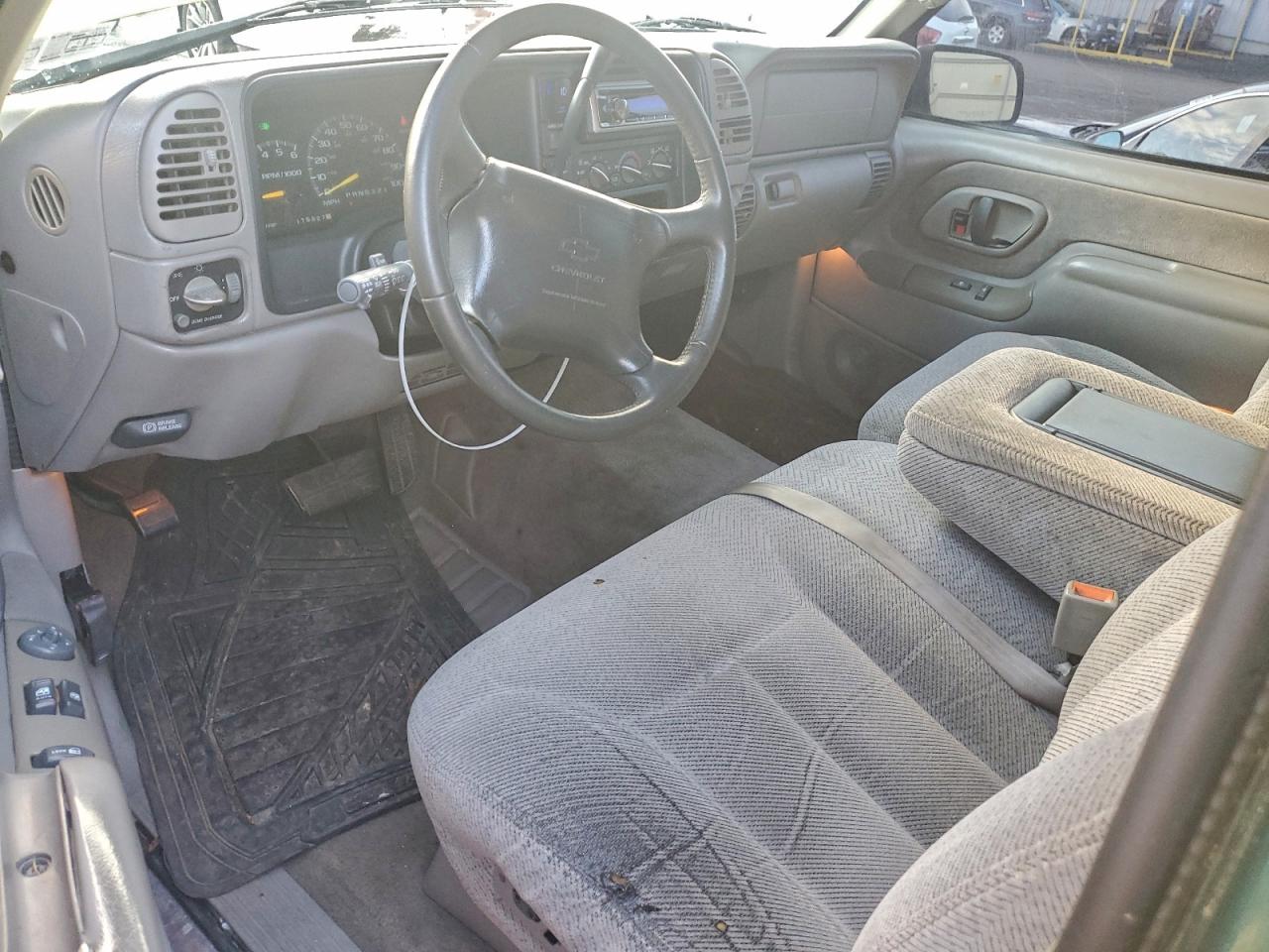 1997 Chevrolet Gmt-400 K1500 VIN: 2GCEK19R3V1276692 Lot: 94950975