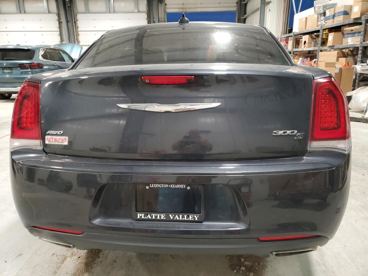 2018 Chrysler 300 S VIN: 2C3CCAGG9JH165785 Lot: 92848205