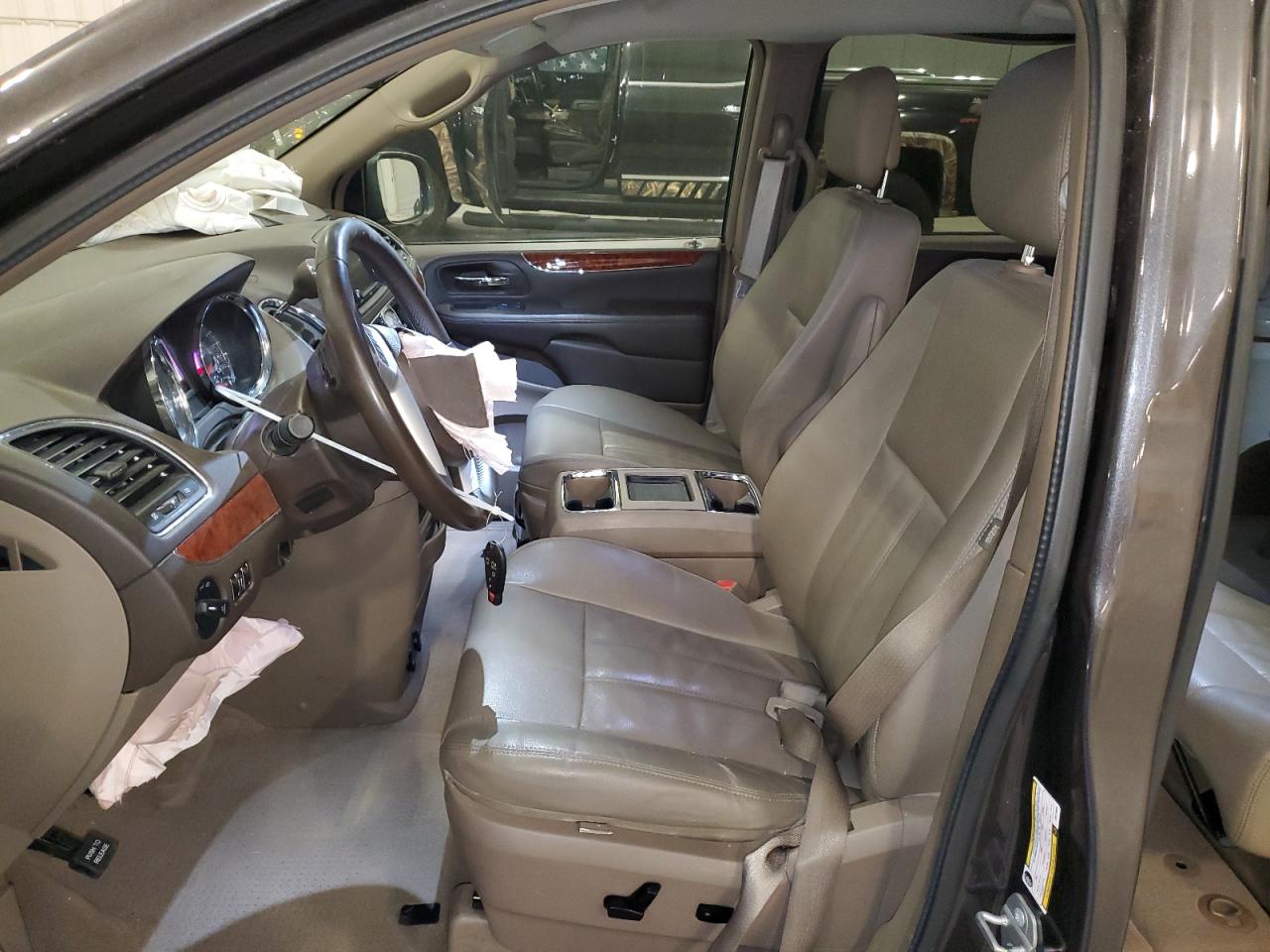 2016 Chrysler Town & Country Touring VIN: 2C4RC1BG9GR228898 Lot: 92003625