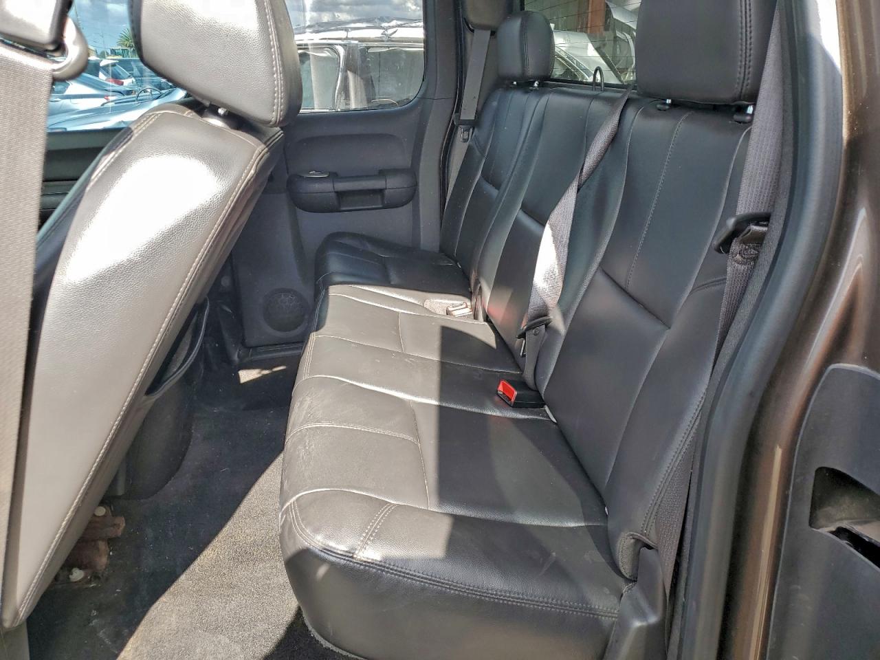 2008 Chevrolet Silverado C1500 VIN: 1GCEC19068E105131 Lot: 94179175