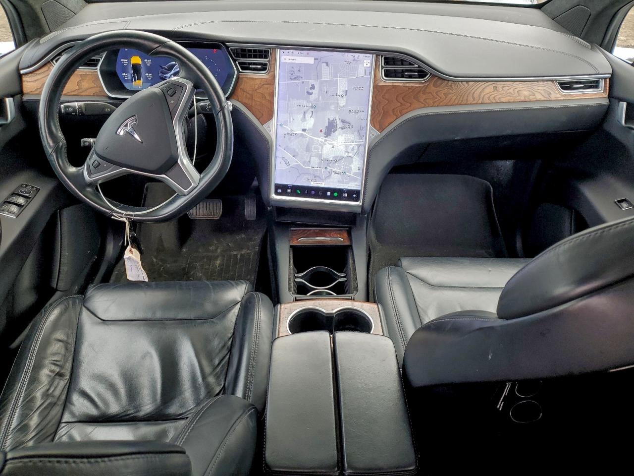 2016 Tesla Model X VIN: 5YJXCDE2XGF030366 Lot: 92515505