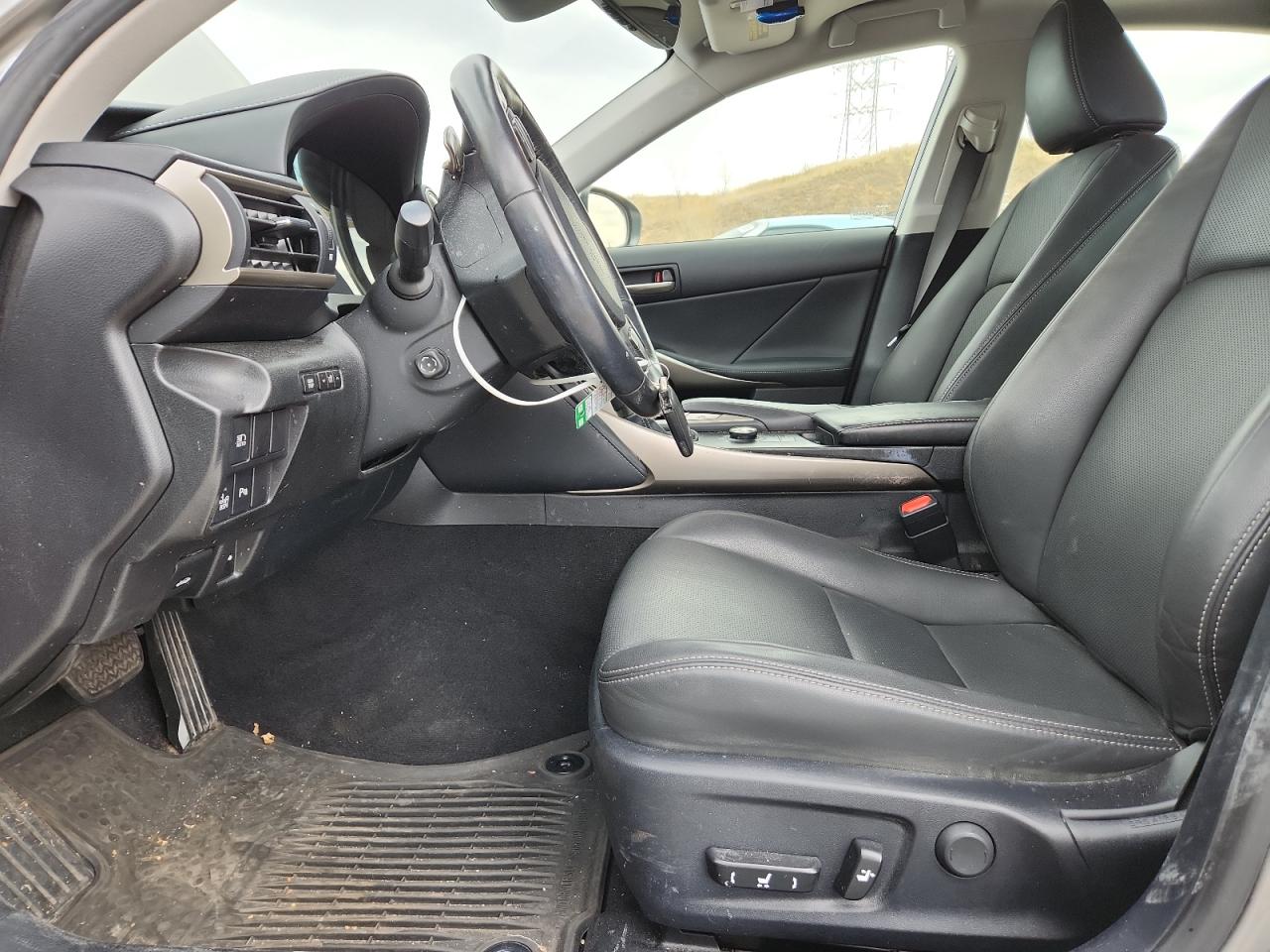 2018 Lexus Is 300 VIN: JTHC81D20J5033834 Lot: 91895935