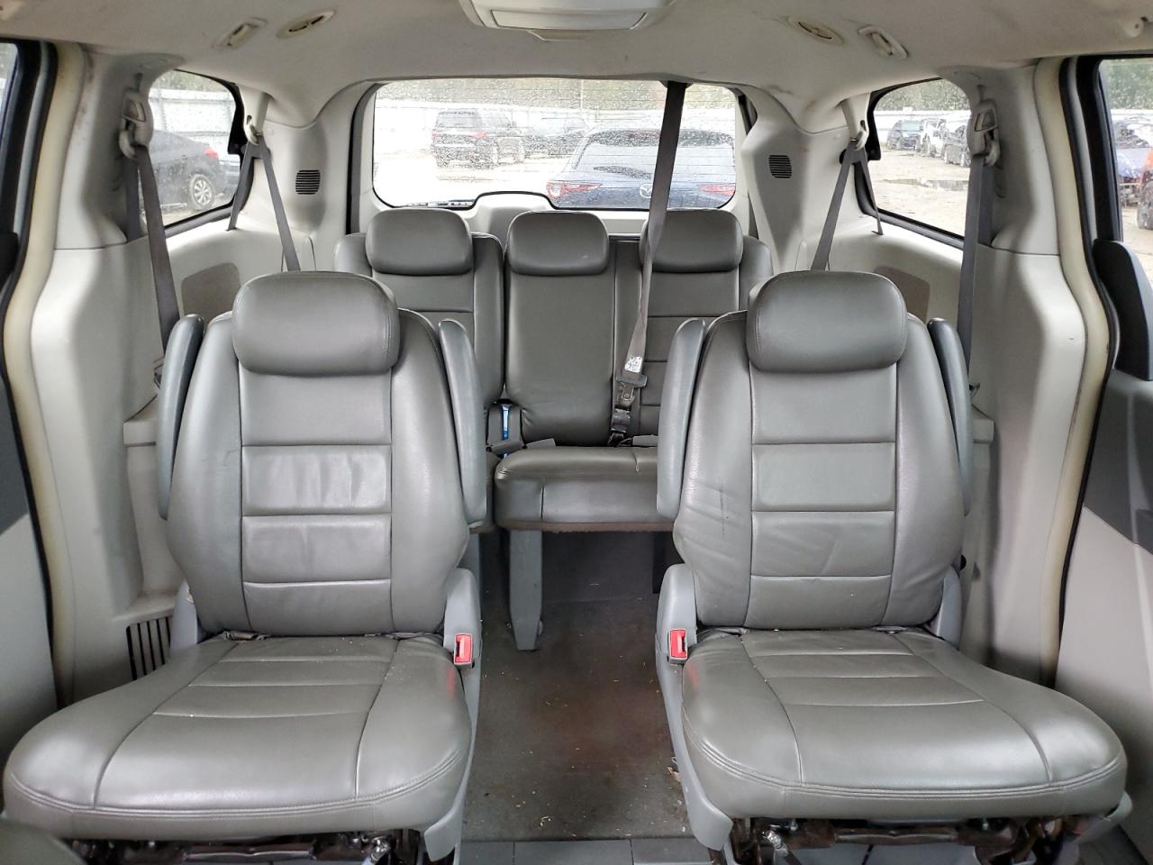 2010 Chrysler Town & Country Touring VIN: 2A4RR5D13AR337082 Lot: 89833445