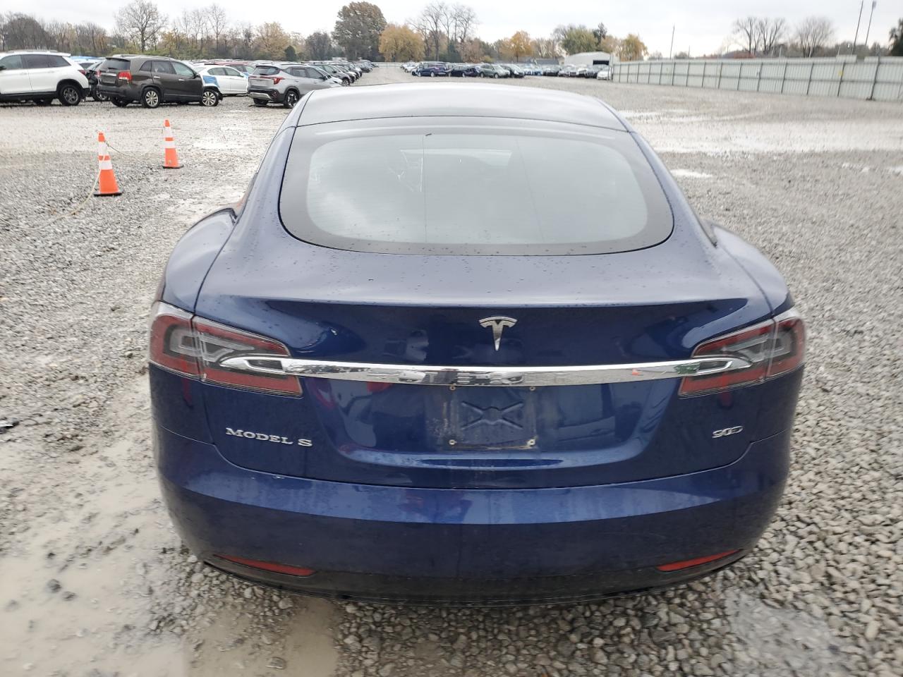 2017 Tesla Model S VIN: 5YJSA1E23HF199435 Lot: 92231555
