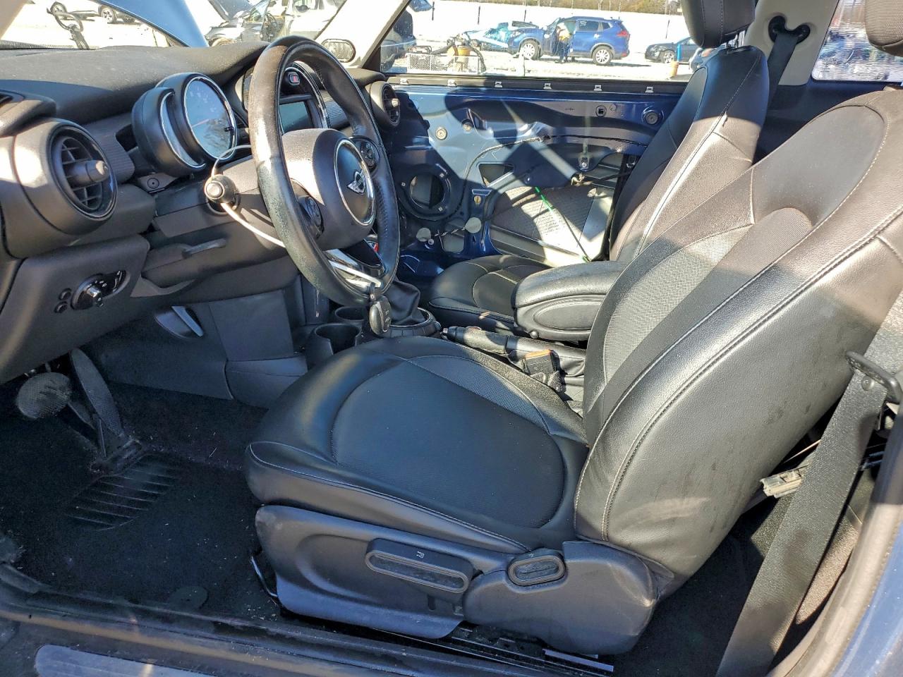 2015 Mini Cooper VIN: WMWXM5C52F3A59632 Lot: 92381095