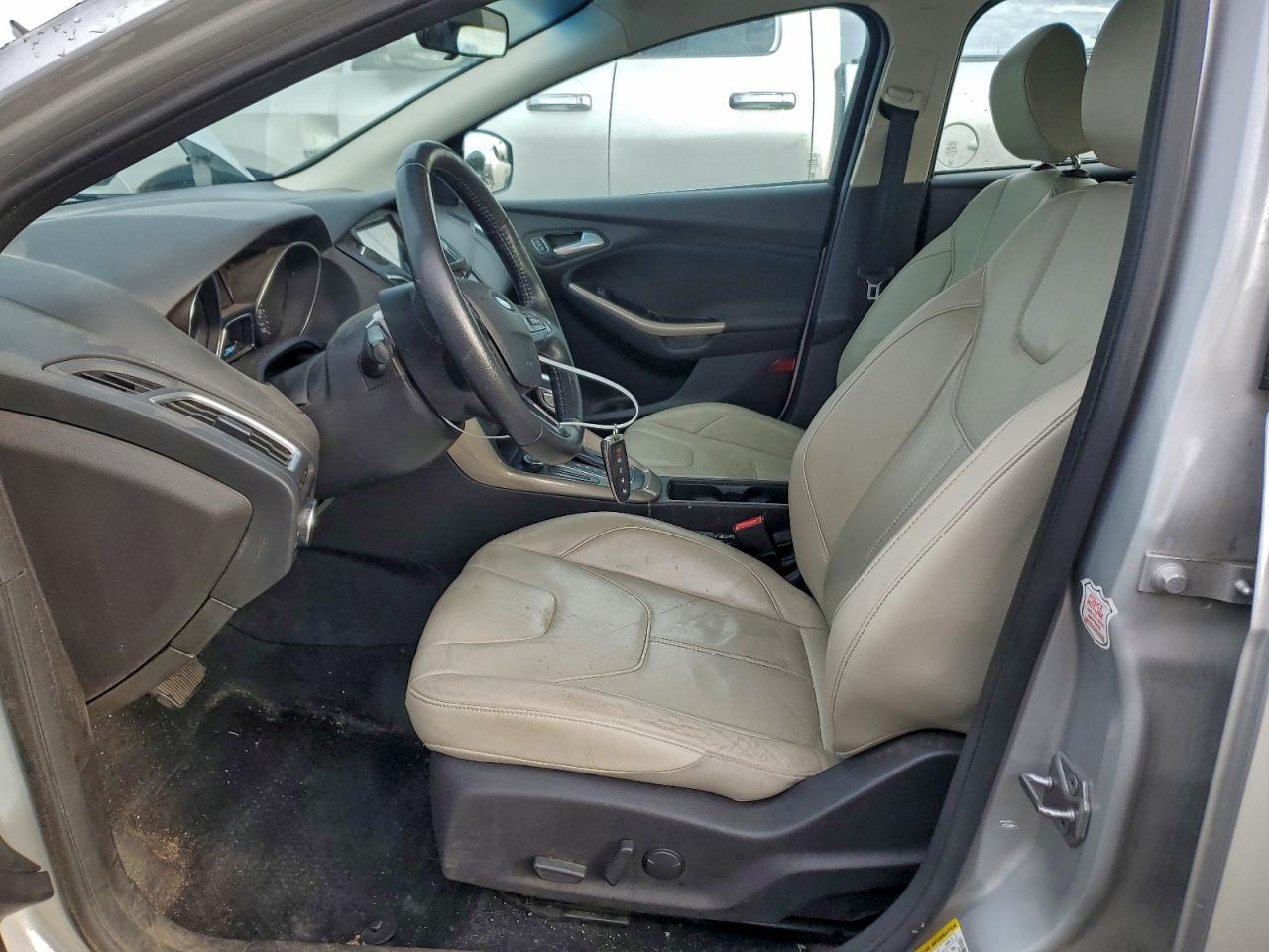 2016 Ford Focus Titanium VIN: 1FADP3N22GL321495 Lot: 94354025