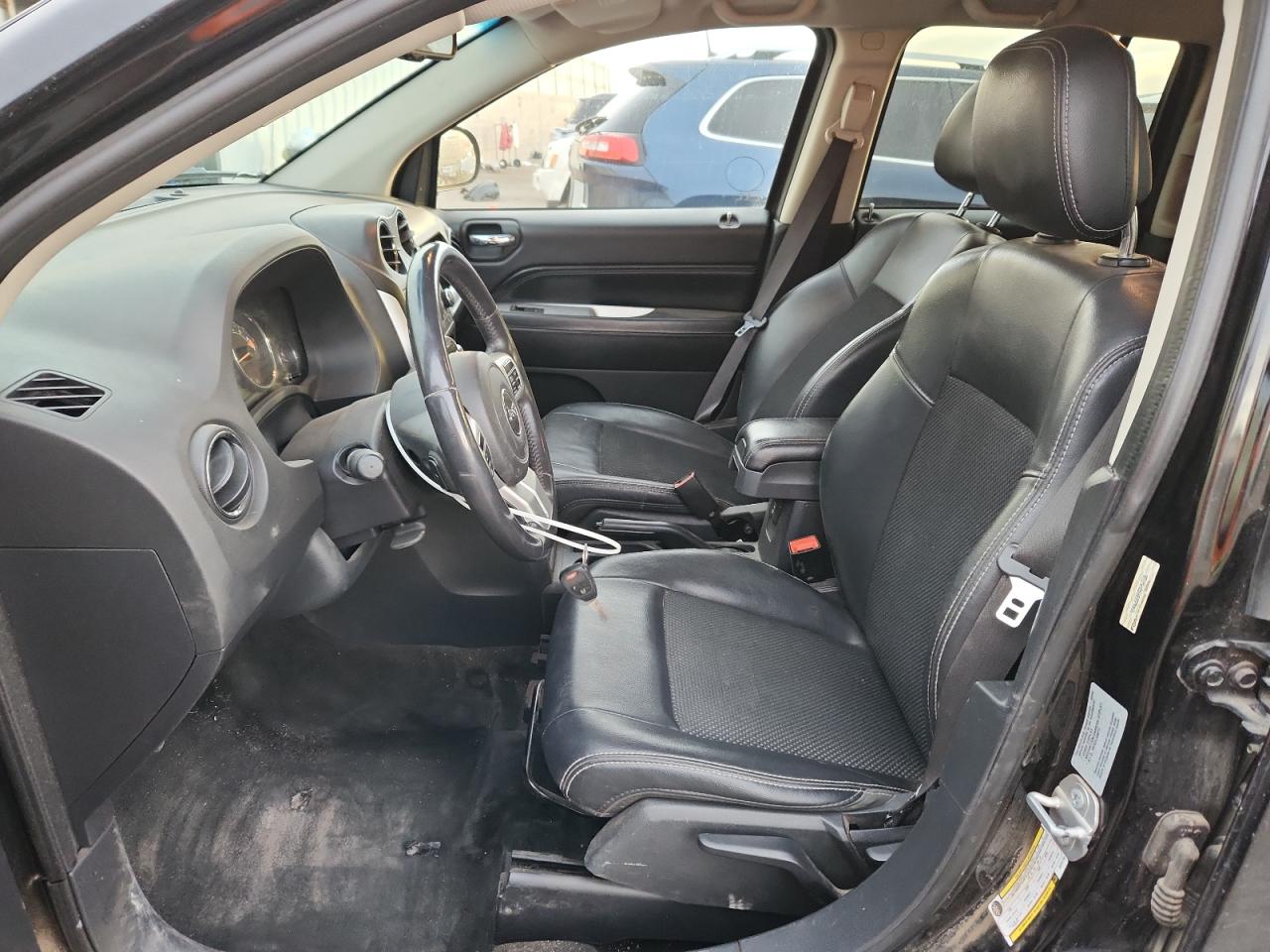 2016 Jeep Compass Latitude VIN: 1C4NJDEB6GD757735 Lot: 93378305