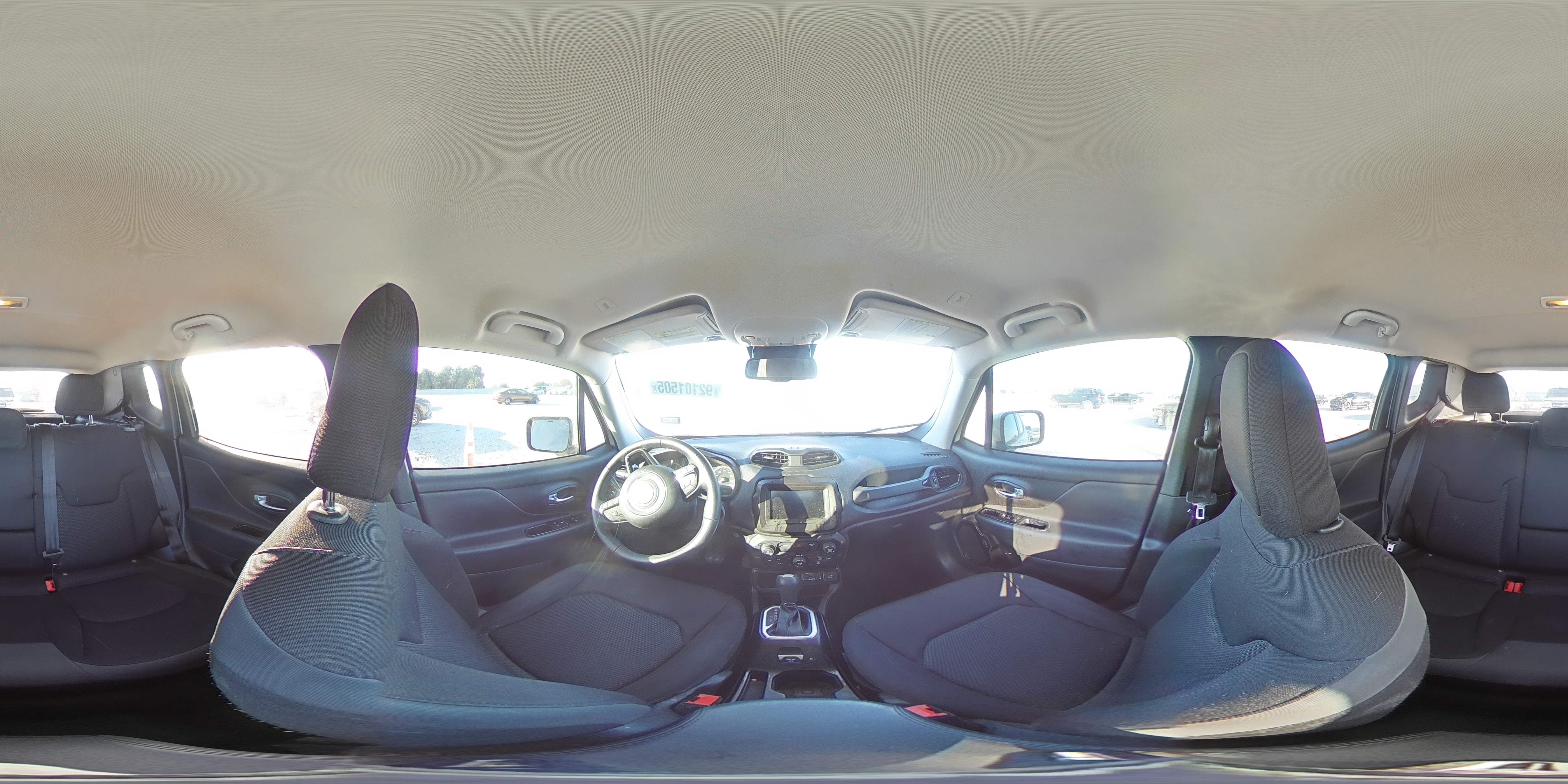 2020 Jeep Renegade Latitude VIN: ZACNJABB0LPL65779 Lot: 92101505