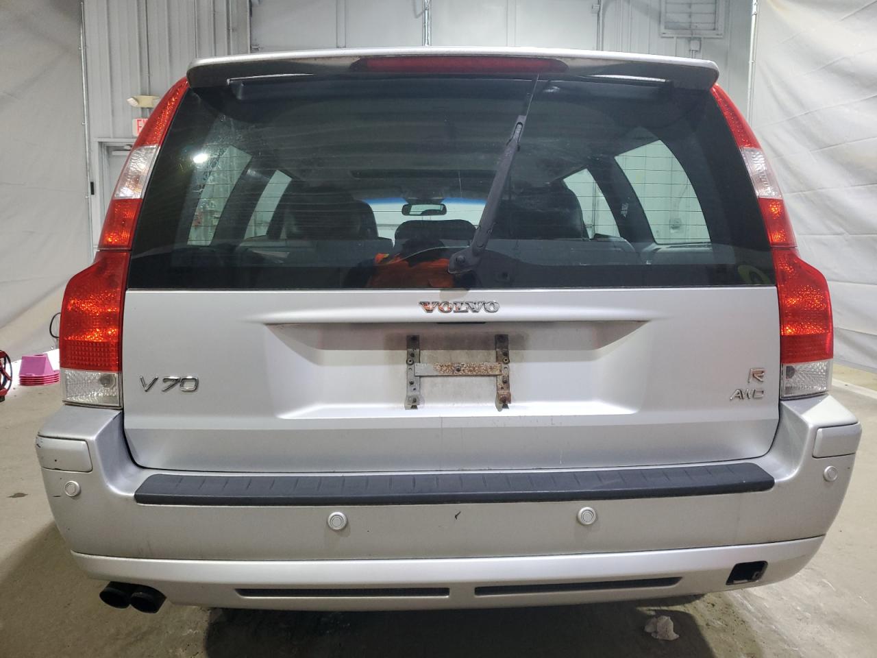 2005 Volvo V70 R VIN: YV1SJ527352477492 Lot: 92443995