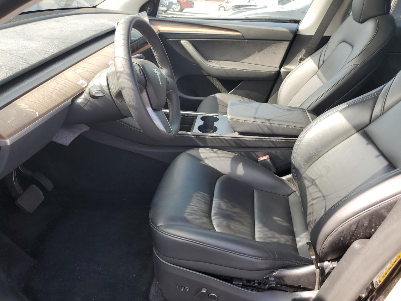 2024 Tesla Model Y VIN: 7SAYGDEE7RF106408 Lot: 90642855