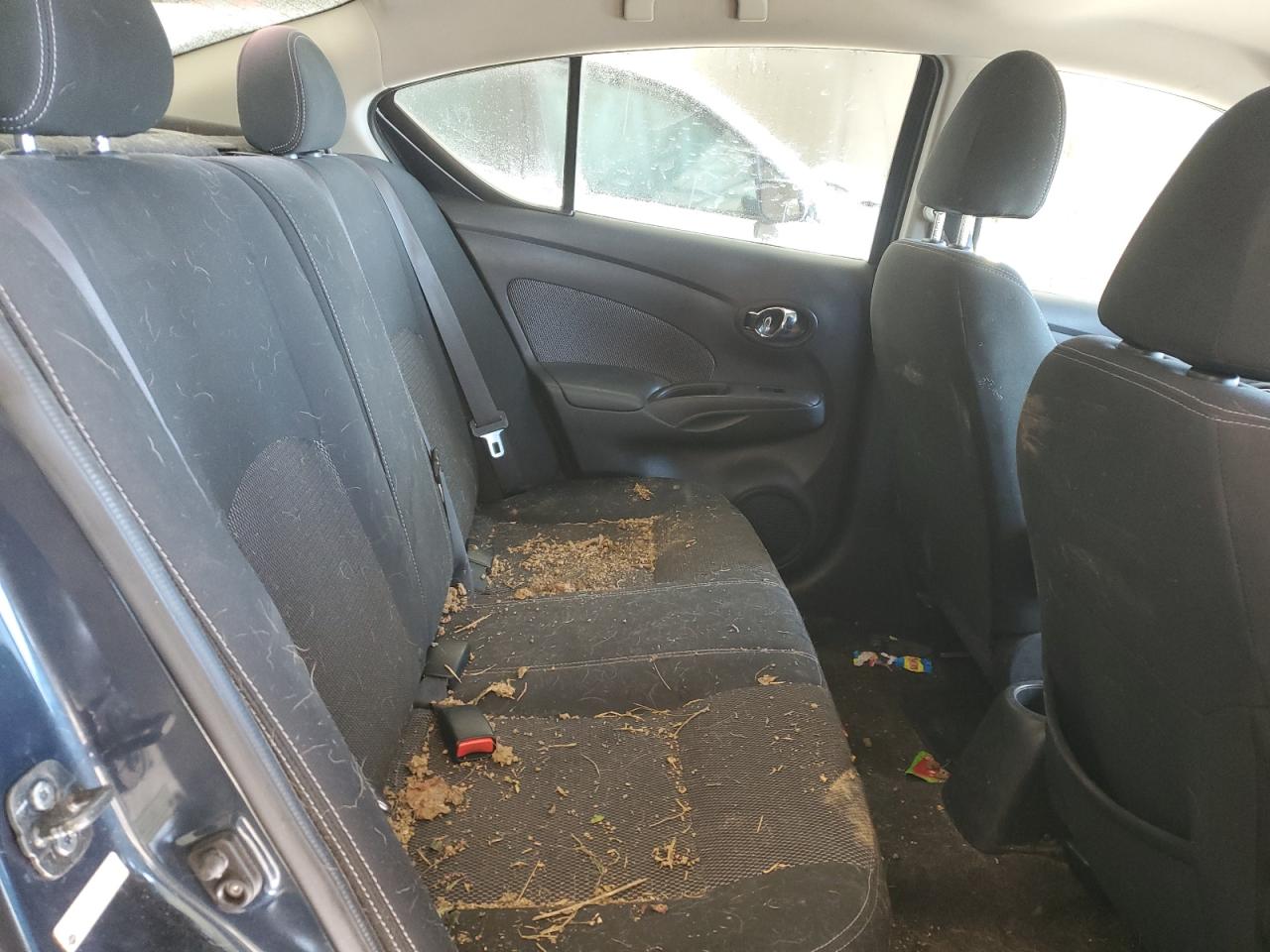 2016 Nissan Versa S VIN: 3N1CN7AP2GL815643 Lot: 92413235