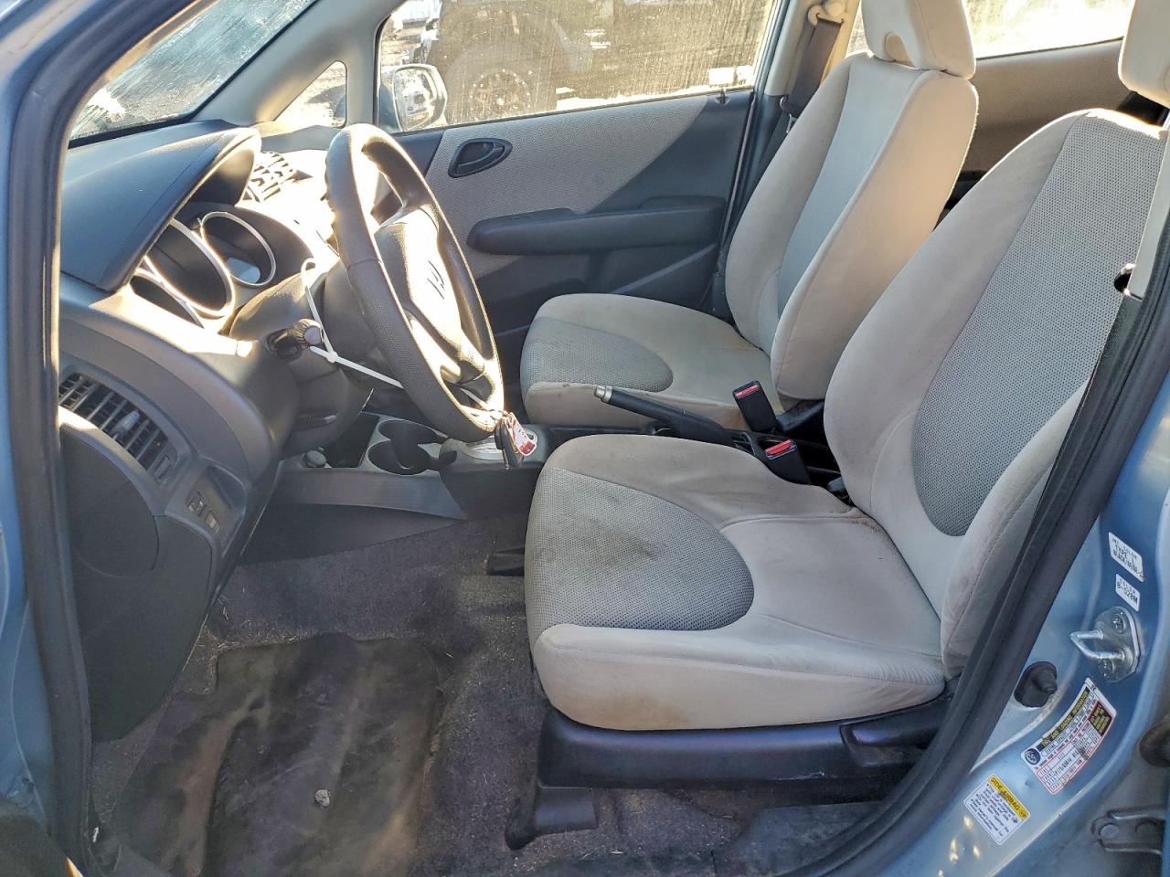 2007 Honda Fit VIN: JHMGD384X7S049067 Lot: 93898075