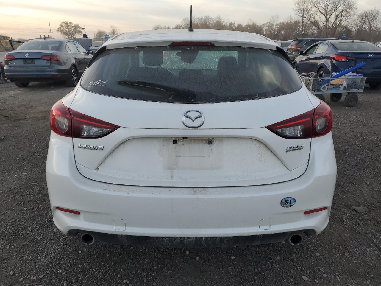 2017 Mazda 3 Touring VIN: 3MZBN1L77HM125513 Lot: 92243665