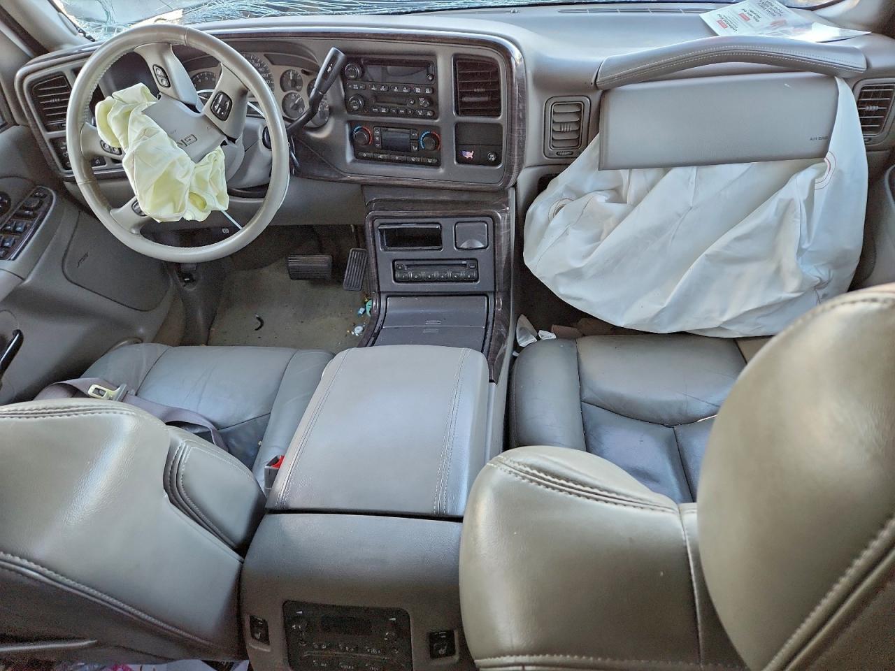 2005 GMC Yukon Denali VIN: 1GKEK63U95J109208 Lot: 94179805