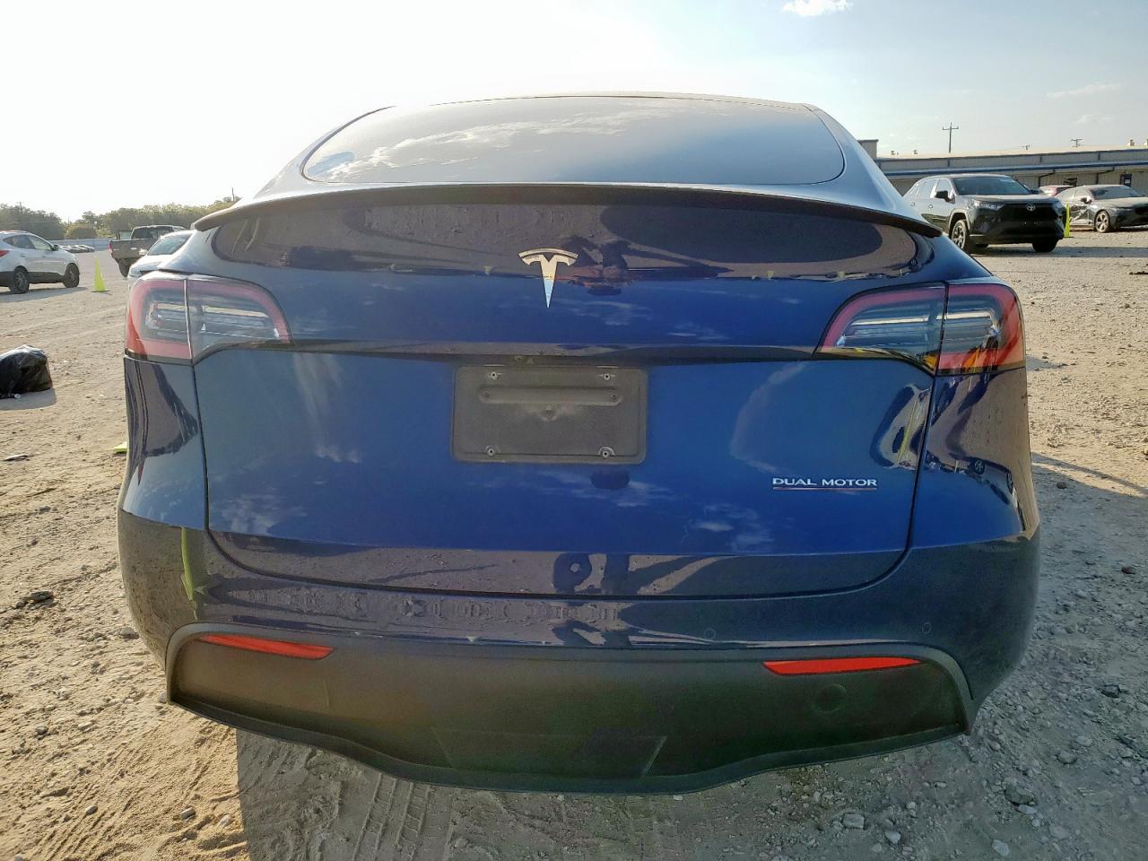 2020 Tesla Model Y VIN: 5YJYGDEF3LF037701 Lot: 93314135