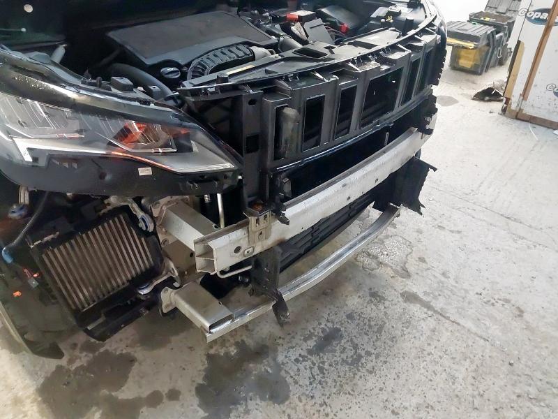 2022 PEUGEOT 5008 1.2 PURETECH ALLURE PREMIUM 5DR