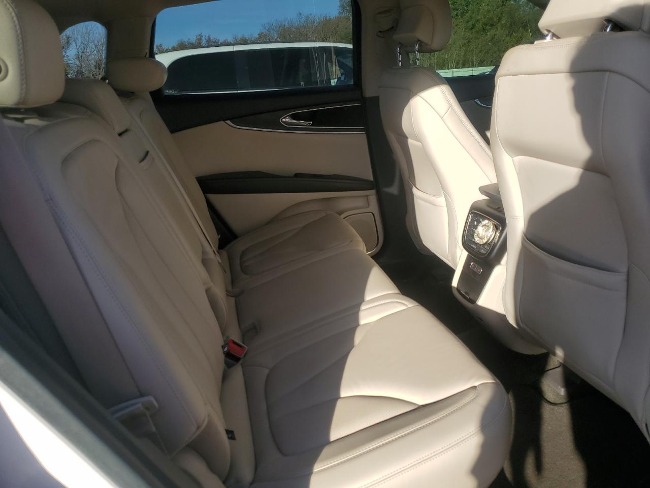 2018 Lincoln Mkx Select VIN: 2LMPJ6KR5JBL25561 Lot: 92602005