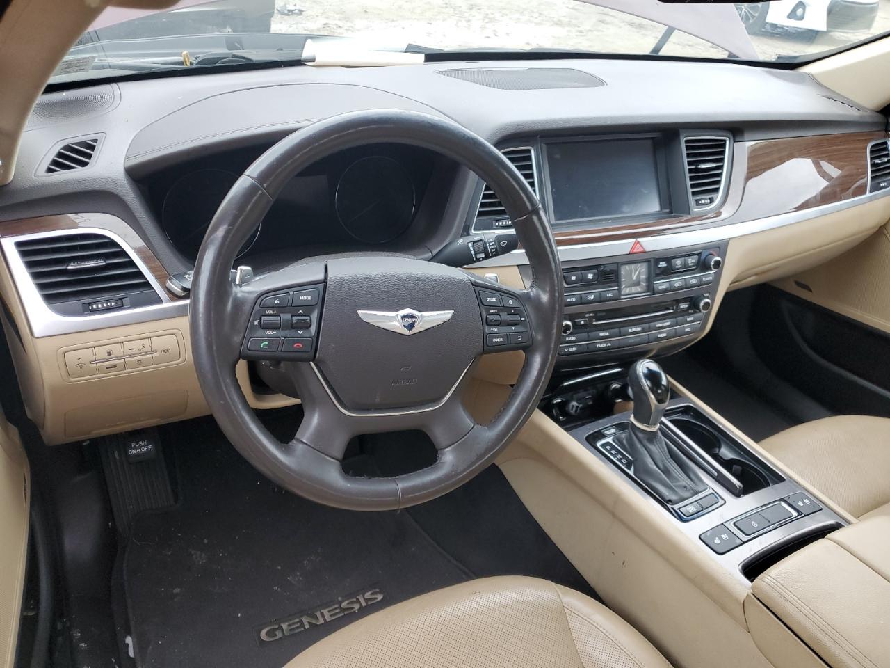 2015 Hyundai Genesis 3.8L VIN: KMHGN4JE7FU099561 Lot: 89687325