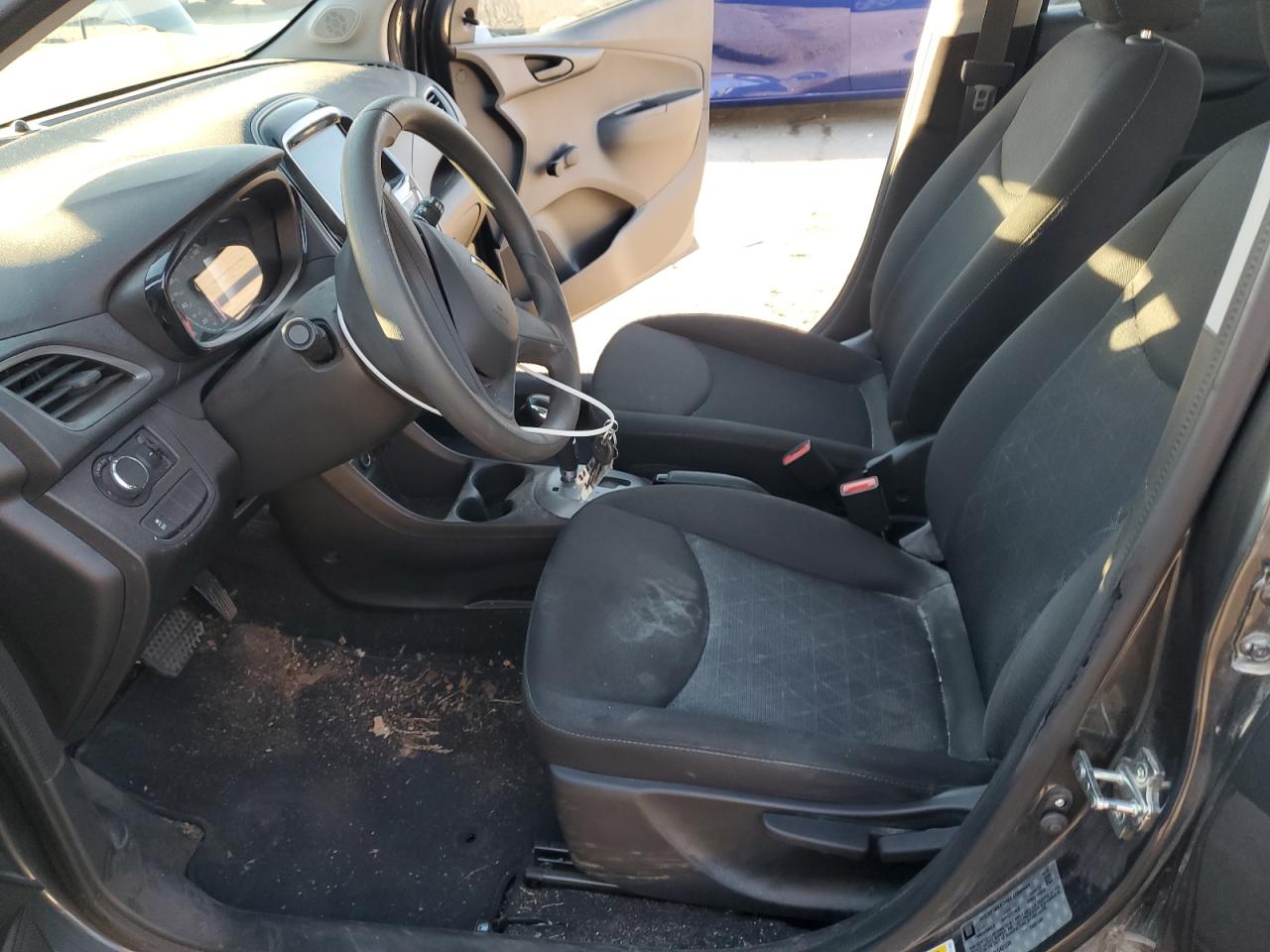 2020 Chevrolet Spark Ls VIN: KL8CB6SA5LC421529 Lot: 90695735