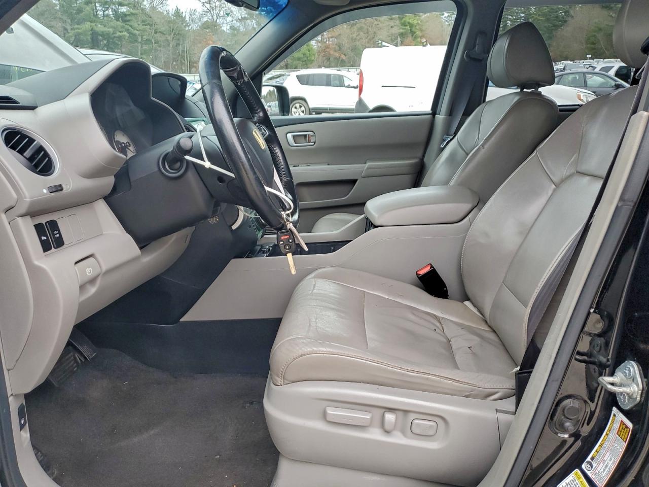 2011 Honda Pilot Touring VIN: 5FNYF4H96BB006806 Lot: 94394035