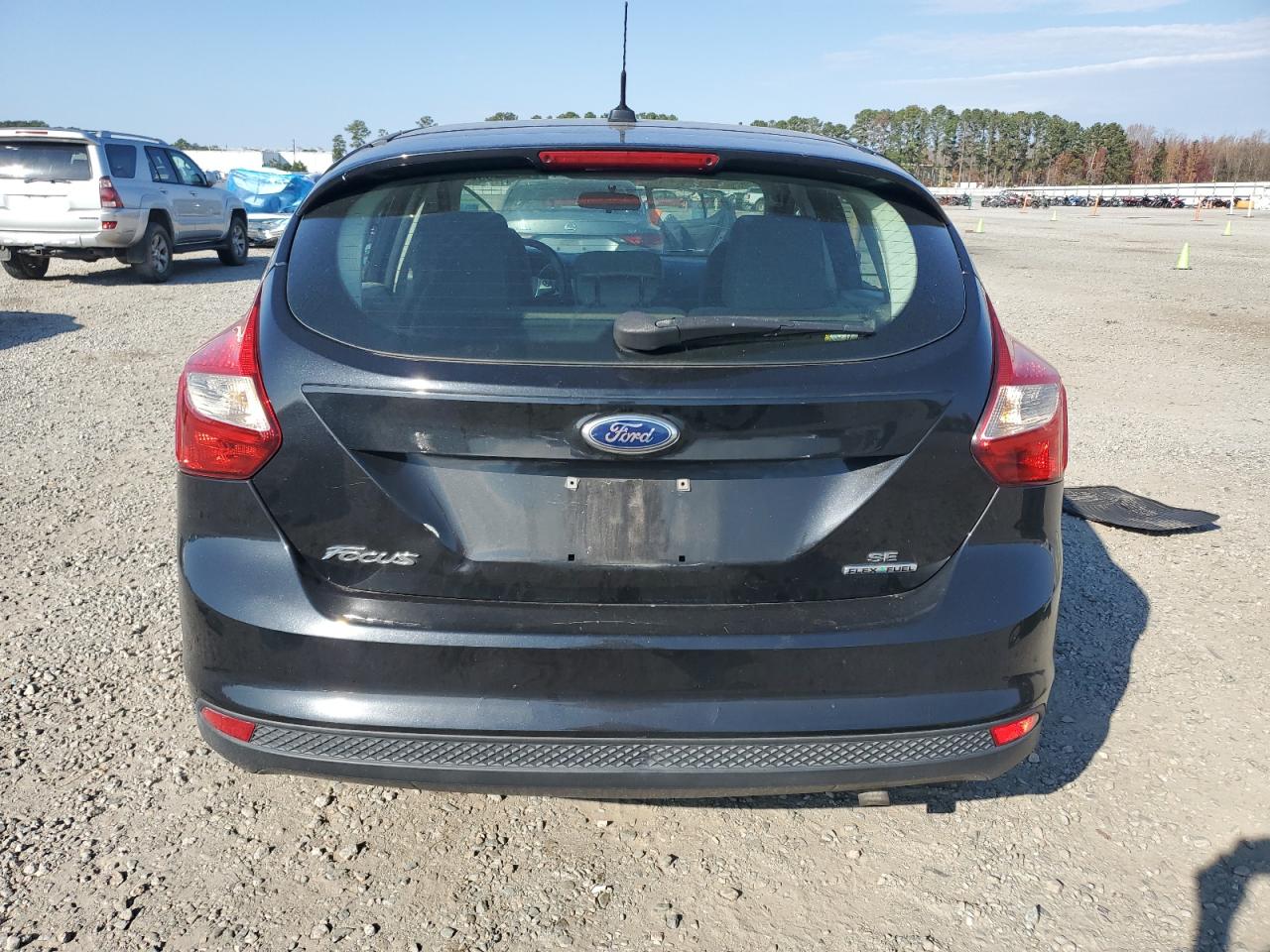 2014 Ford Focus Se VIN: 1FADP3K20EL138162 Lot: 90336935