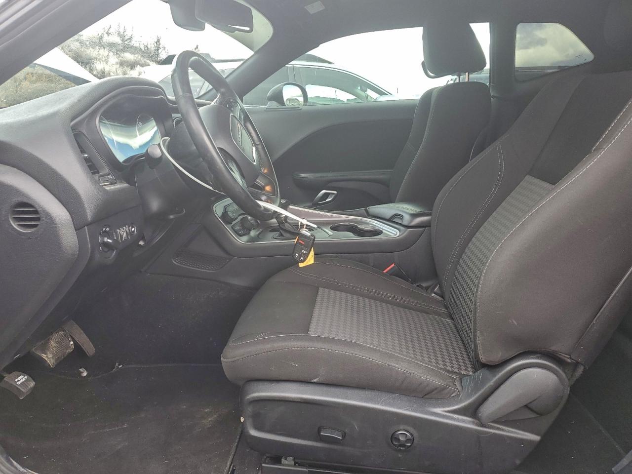 2019 Dodge Challenger Sxt VIN: 2C3CDZAG2KH751329 Lot: 93862165