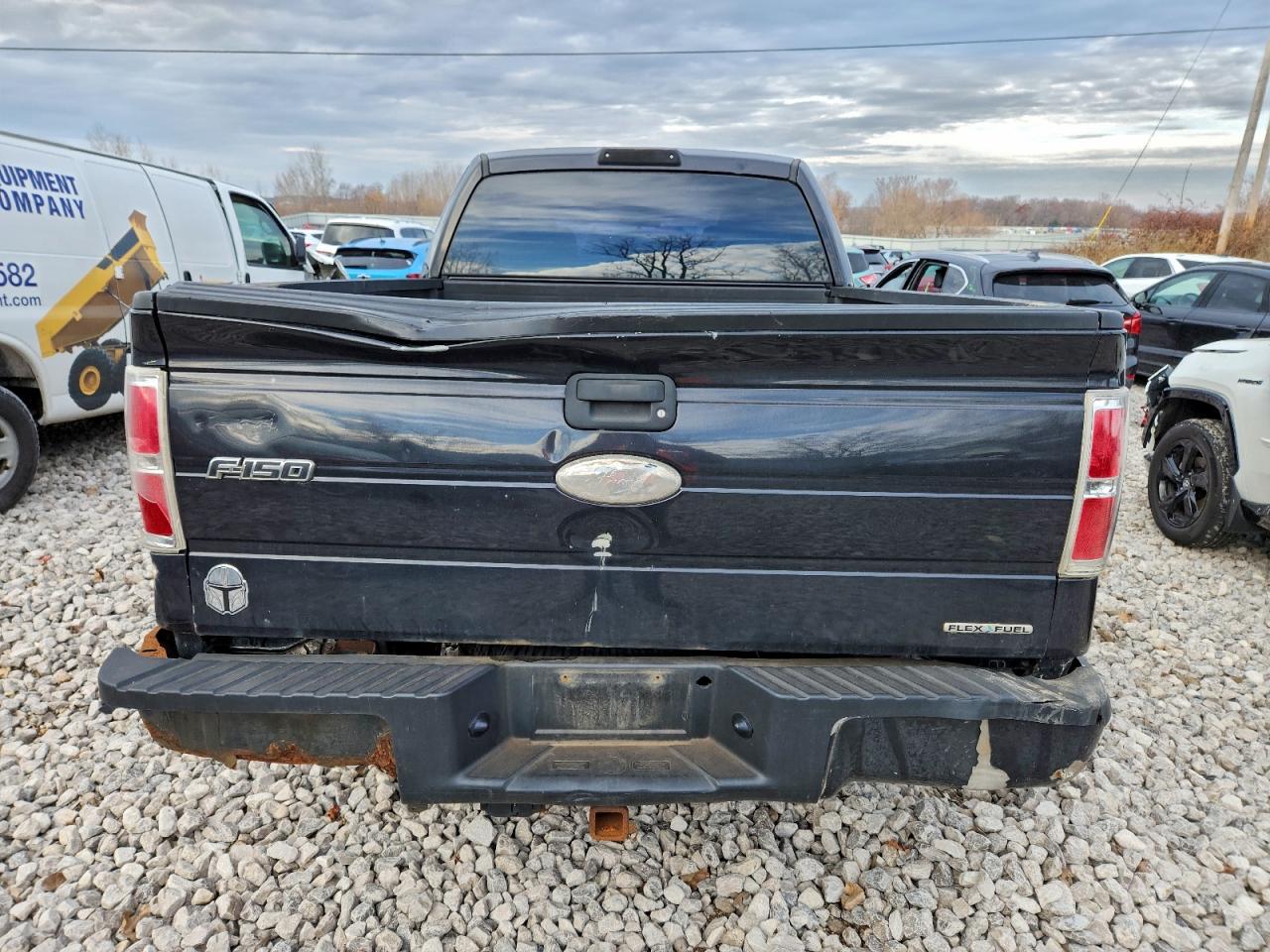 2011 Ford F150 Super Cab VIN: 1FTEX1EM2BFB26833 Lot: 93510985