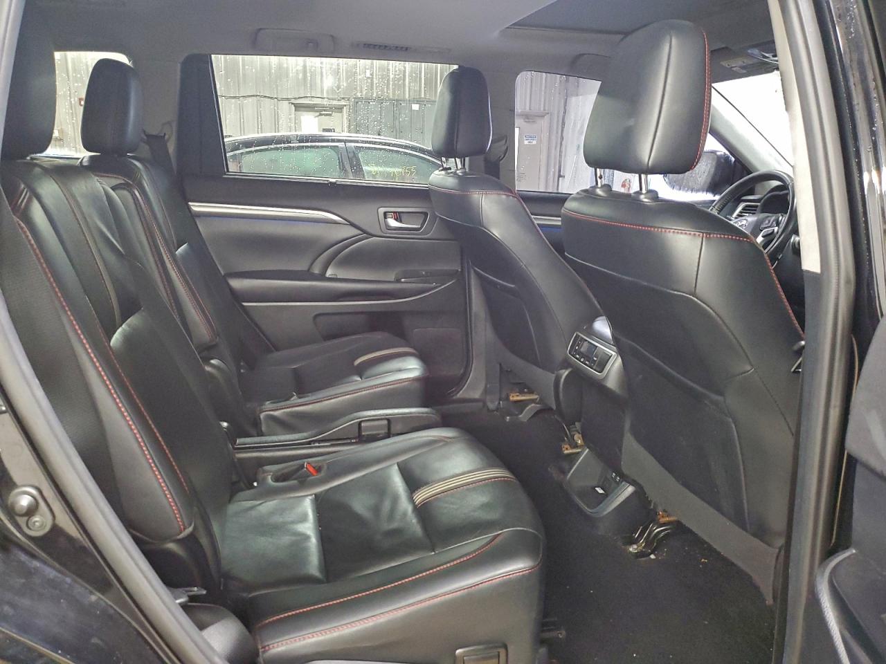 2019 Toyota Highlander Se VIN: 5TDJZRFH4KS622774 Lot: 94045495