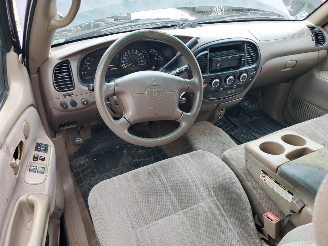 2000 Toyota Tundra Access Cab VIN: 5TBRT3411YS048742 Lot: 92304815