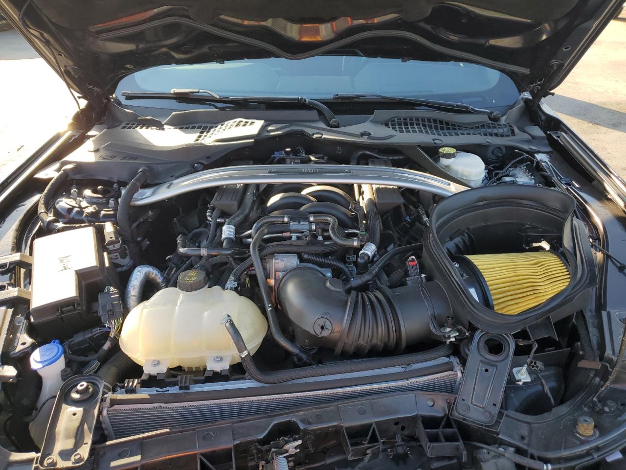 2022 Ford Mustang Mach I VIN: 1FA6P8R08N5554037 Lot: 93357055