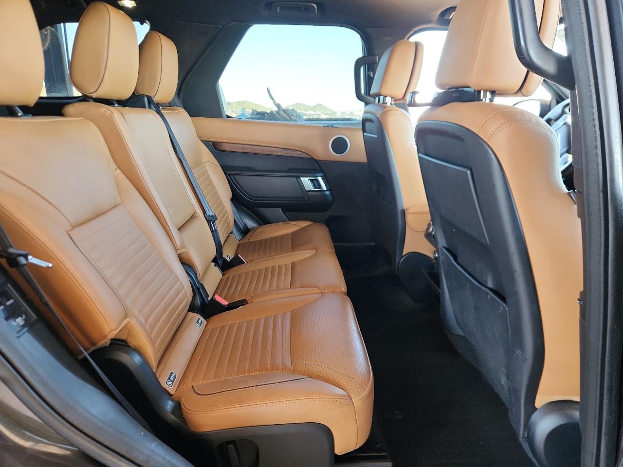 2018 Land Rover Discovery Hse Luxury VIN: SALRT2RK5JA047818 Lot: 92050445