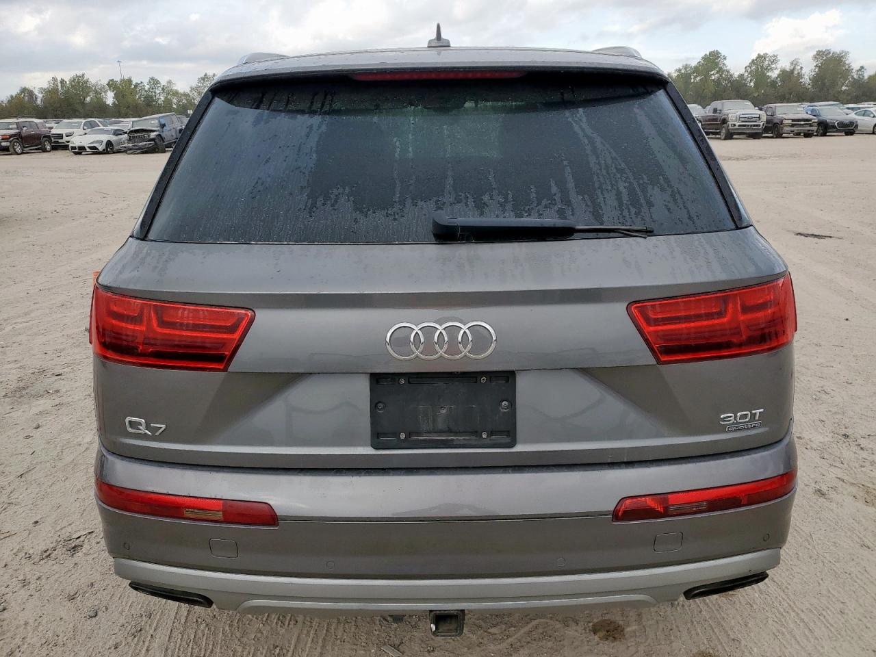 2017 Audi Q7 Premium Plus VIN: WA1LAAF75HD048323 Lot: 93521575