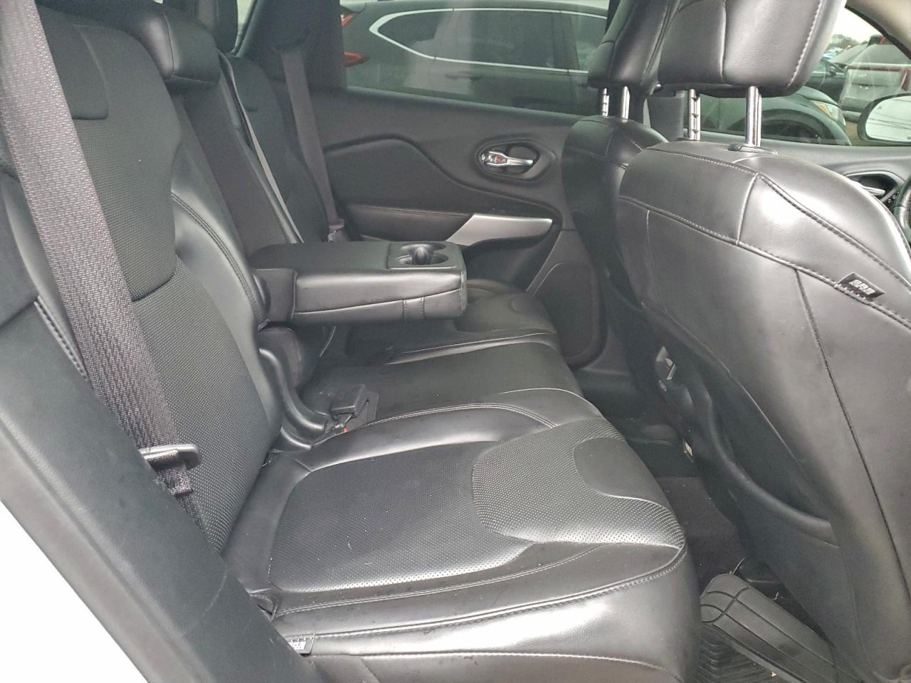 2018 Jeep Cherokee Overland VIN: 1C4PJMJX5JD594285 Lot: 94076965