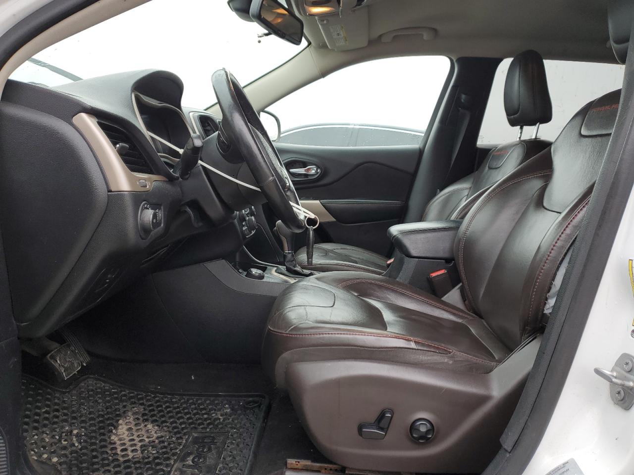 2017 Jeep Cherokee Latitude VIN: 1C4PJMCB1HW614449 Lot: 93329145