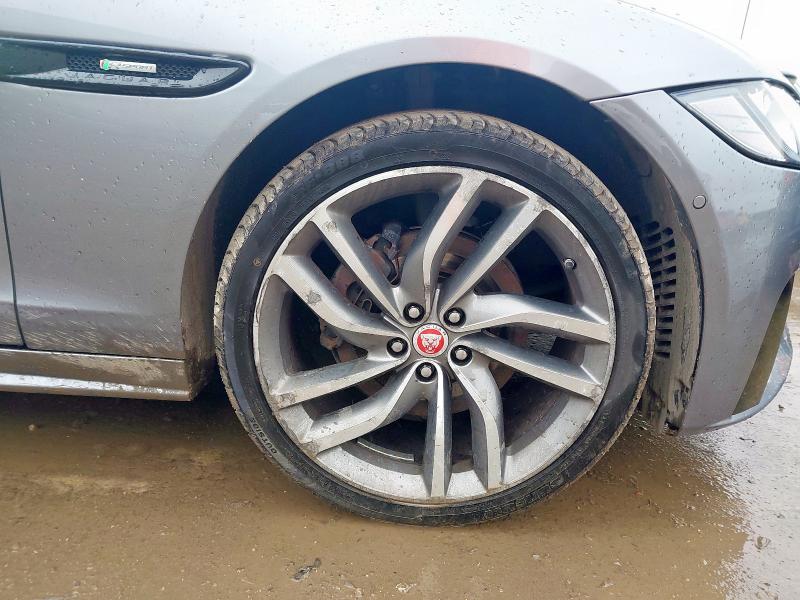 2019 JAGUAR XF 2.0D [180] CHEQUERED FLAG 5DR AUTO AWD