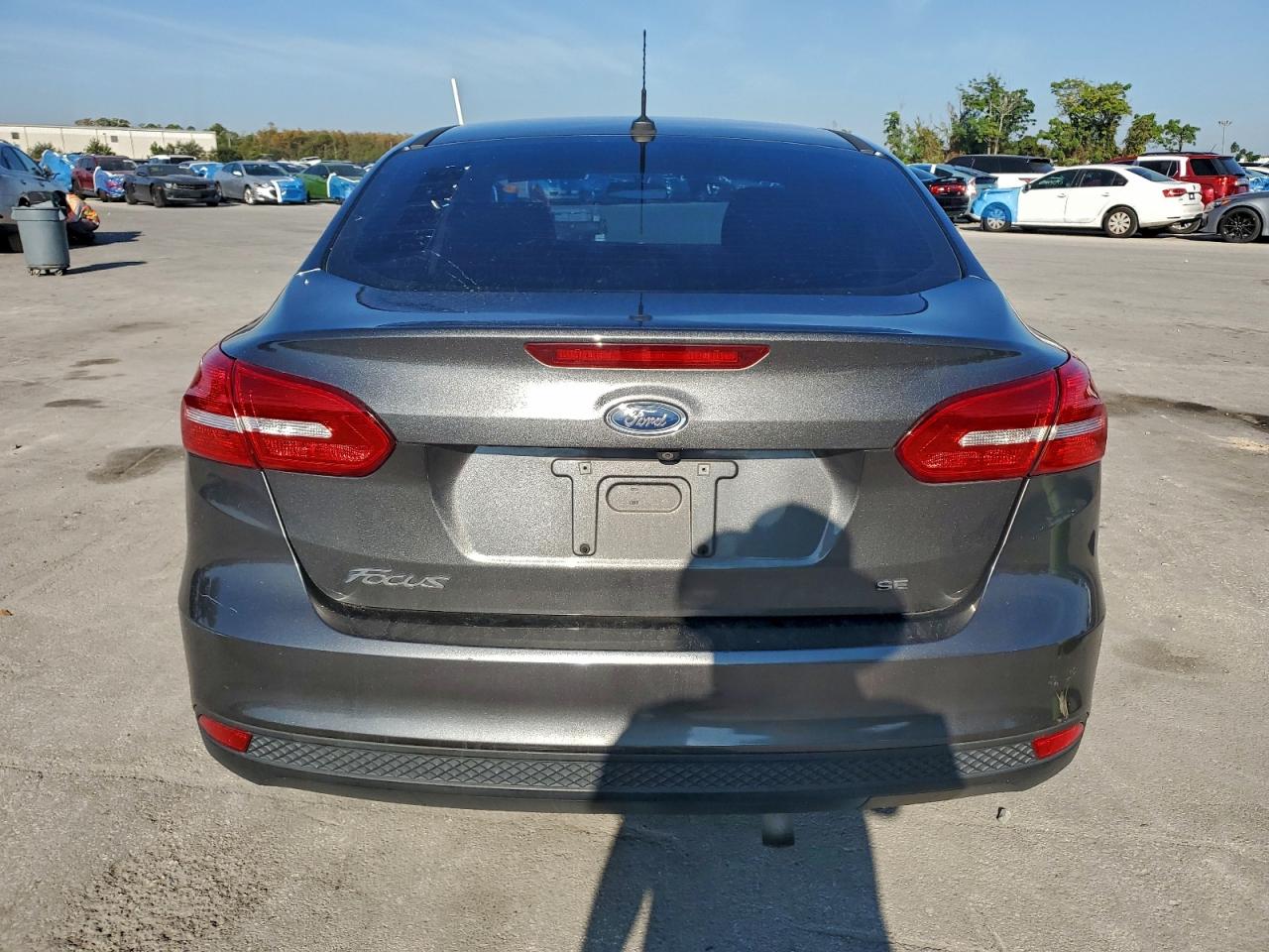 2017 Ford Focus Se VIN: 1FADP3F24HL216070 Lot: 94295085