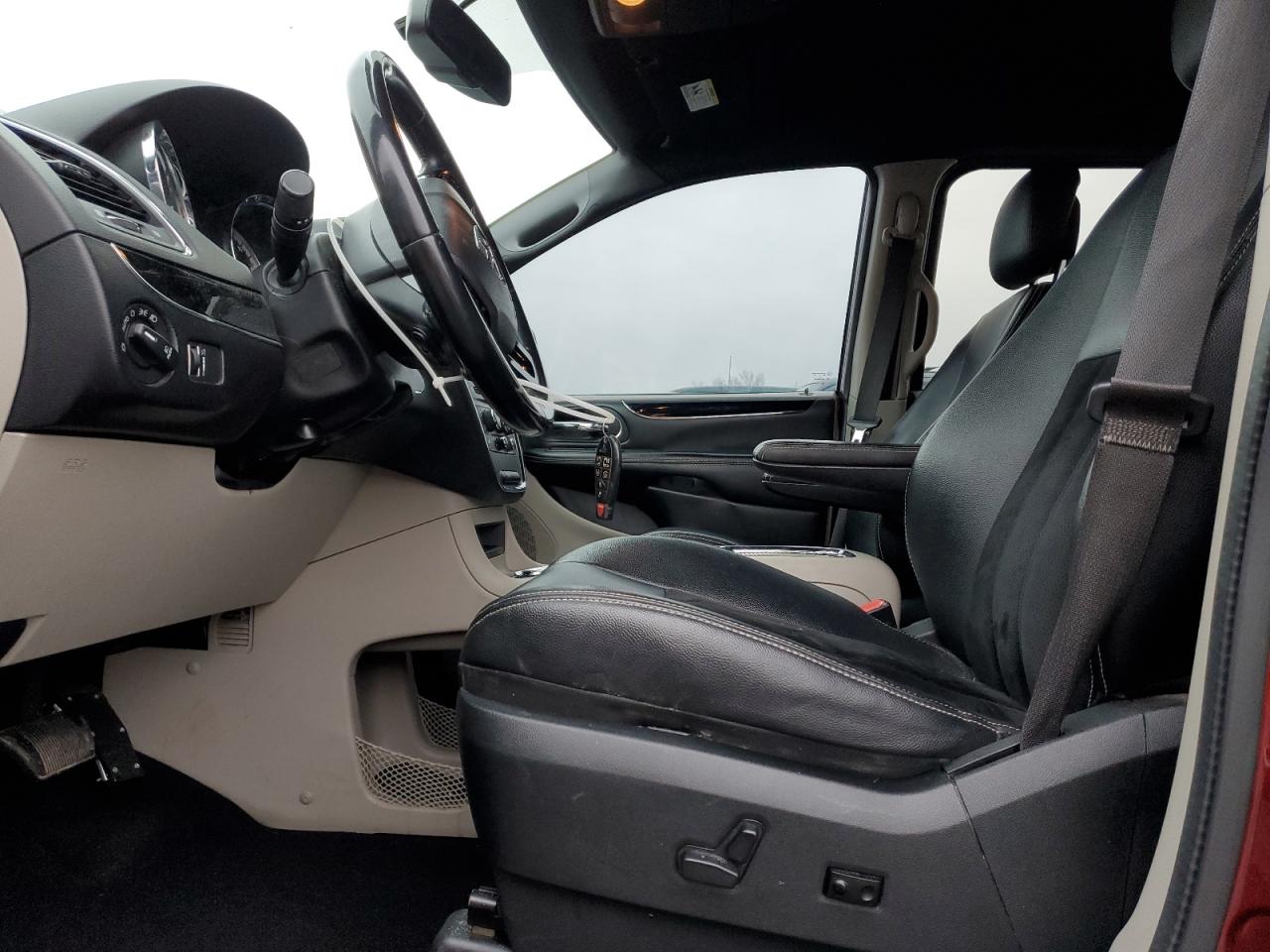 2017 Dodge Grand Caravan Sxt VIN: 2C4RDGCG3HR842233 Lot: 92899075