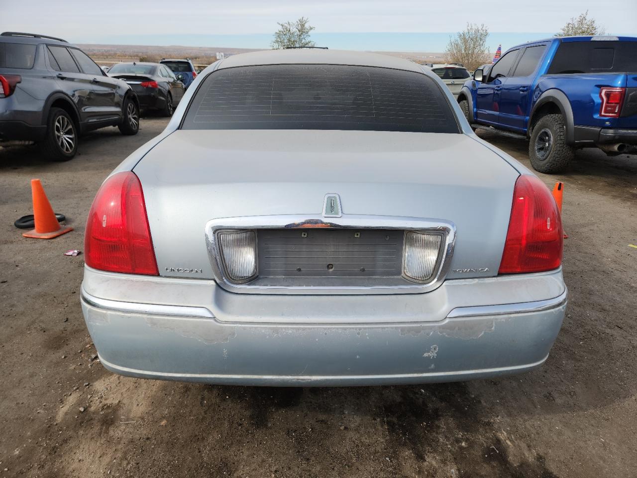 2007 Lincoln Town Car Signature VIN: 1LNHM81VX7Y609166 Lot: 92677265