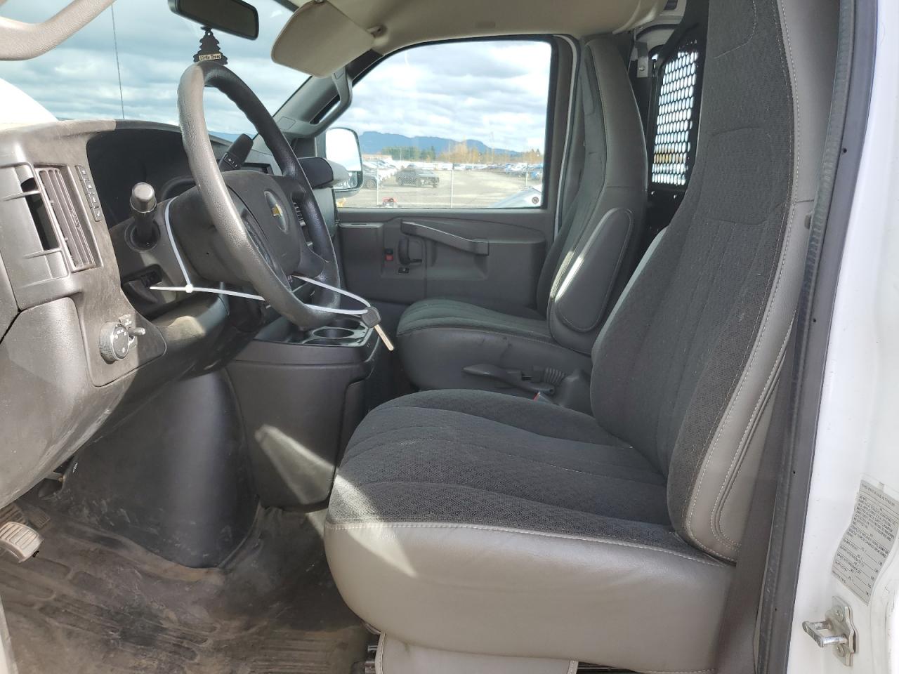 2020 Chevrolet Express G2500 VIN: 1GCWGAFG6L1180115 Lot: 93505545