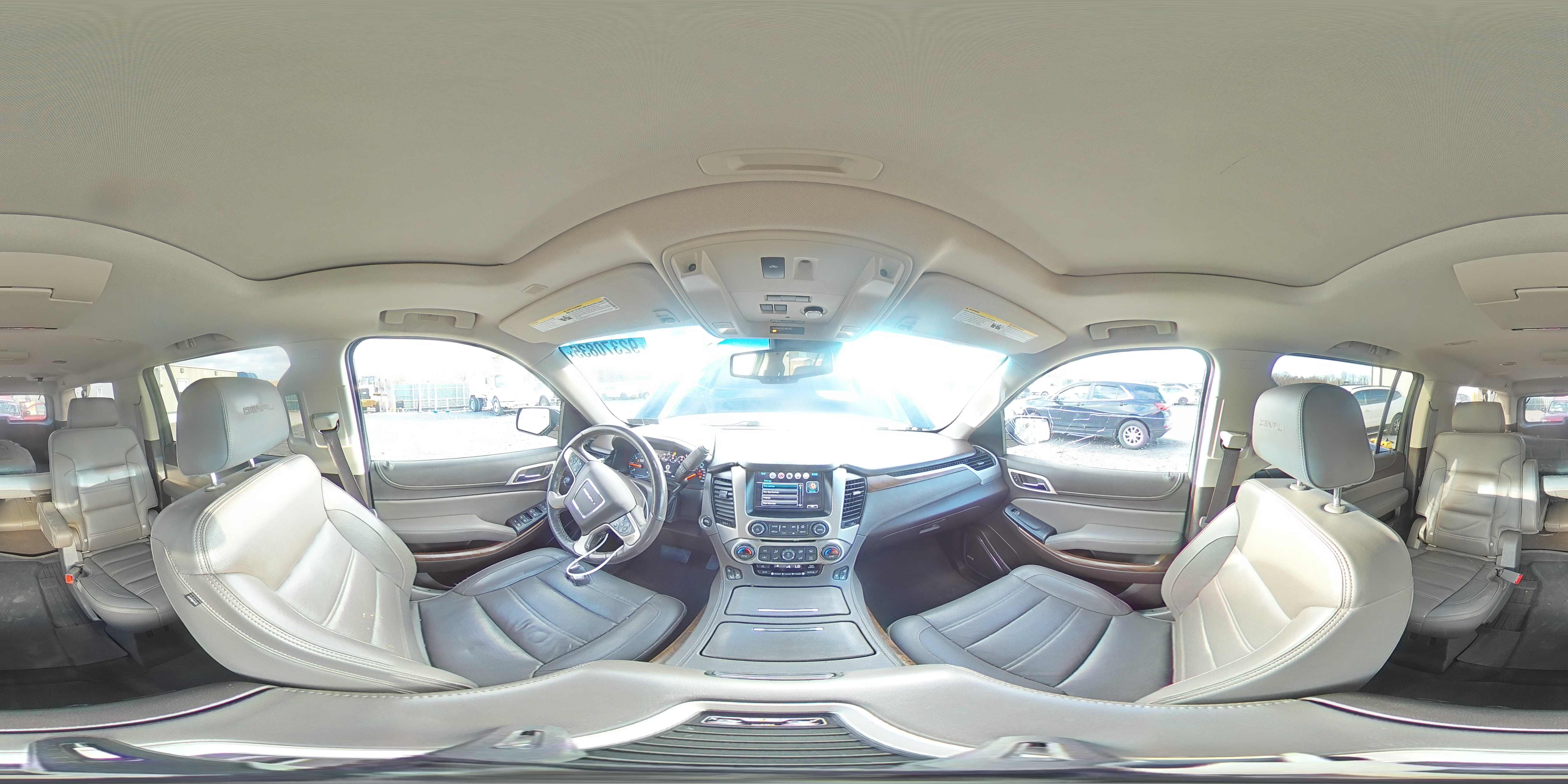 2019 GMC Yukon Xl Denali VIN: 1GKS2HKJ6KR237036 Lot: 92370835