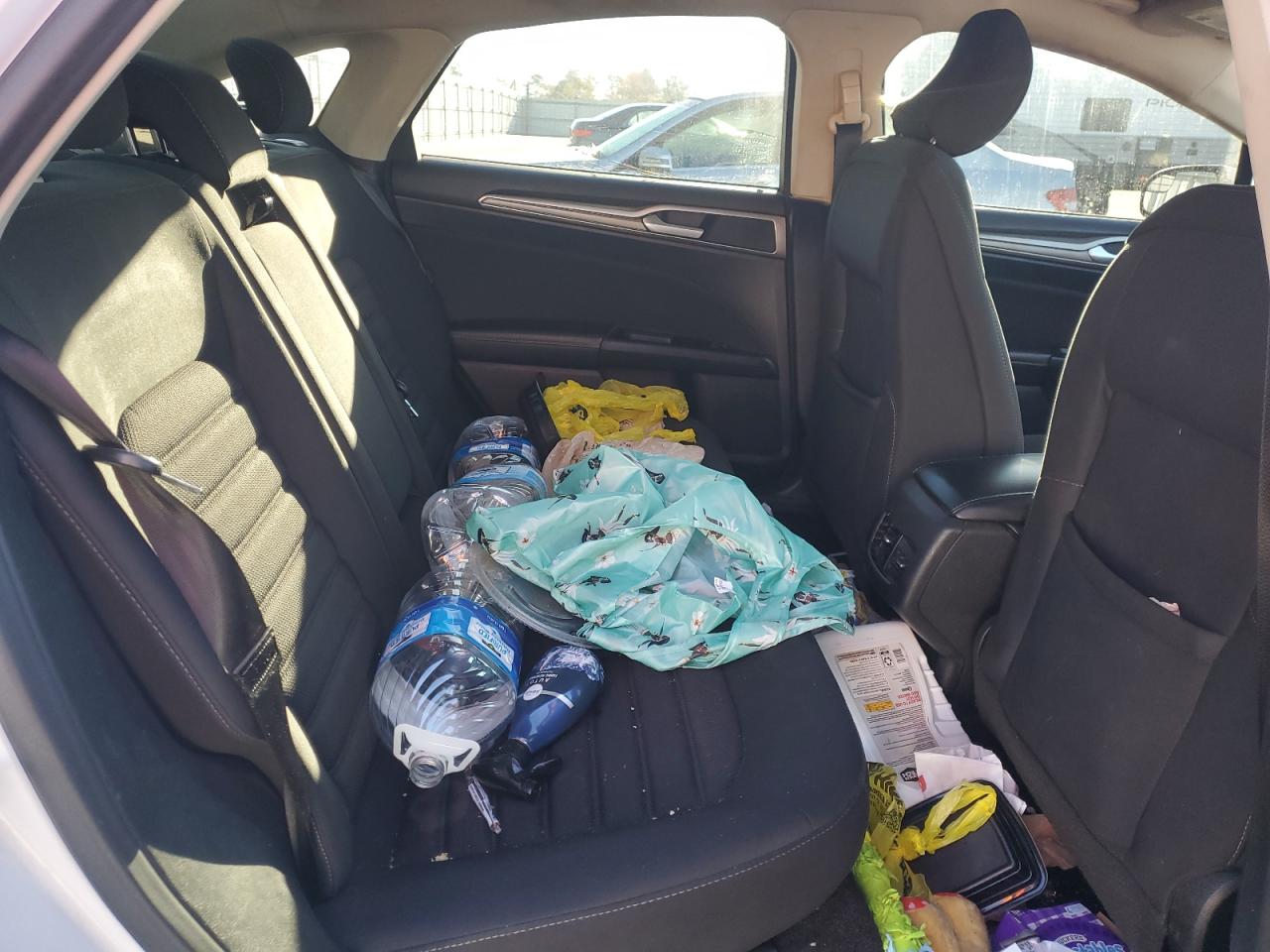 2017 Ford Fusion Se VIN: 3FA6P0H7XHR393112 Lot: 90872625