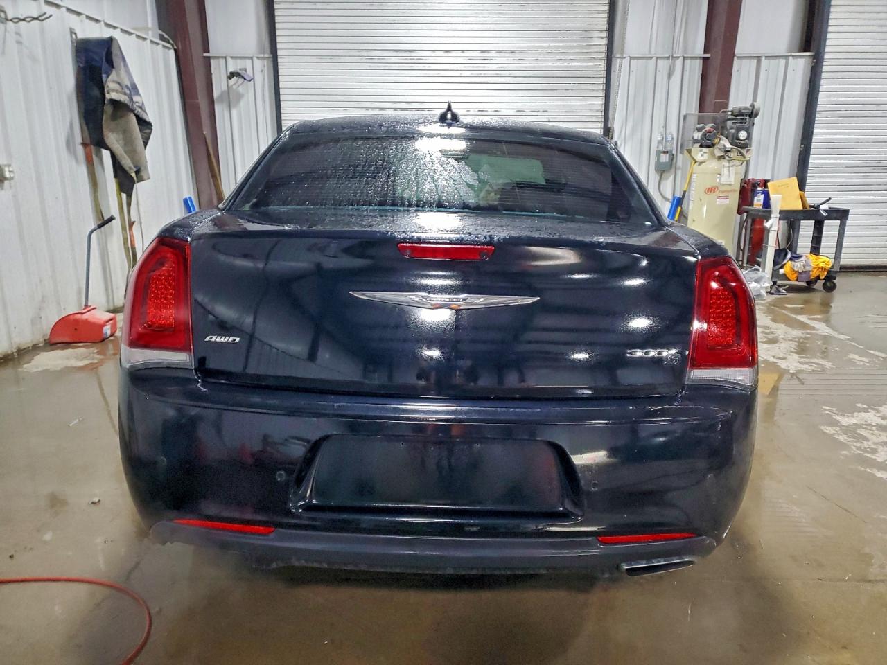 2018 Chrysler 300 S VIN: 2C3CCAEGXJH922860 Lot: 93882095