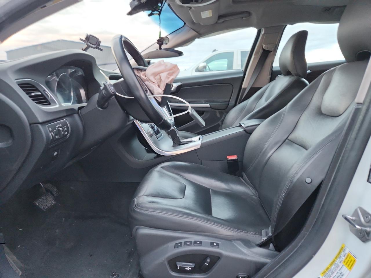 2017 Volvo V60 T5 Premier VIN: YV140MEK3H1336082 Lot: 92718515