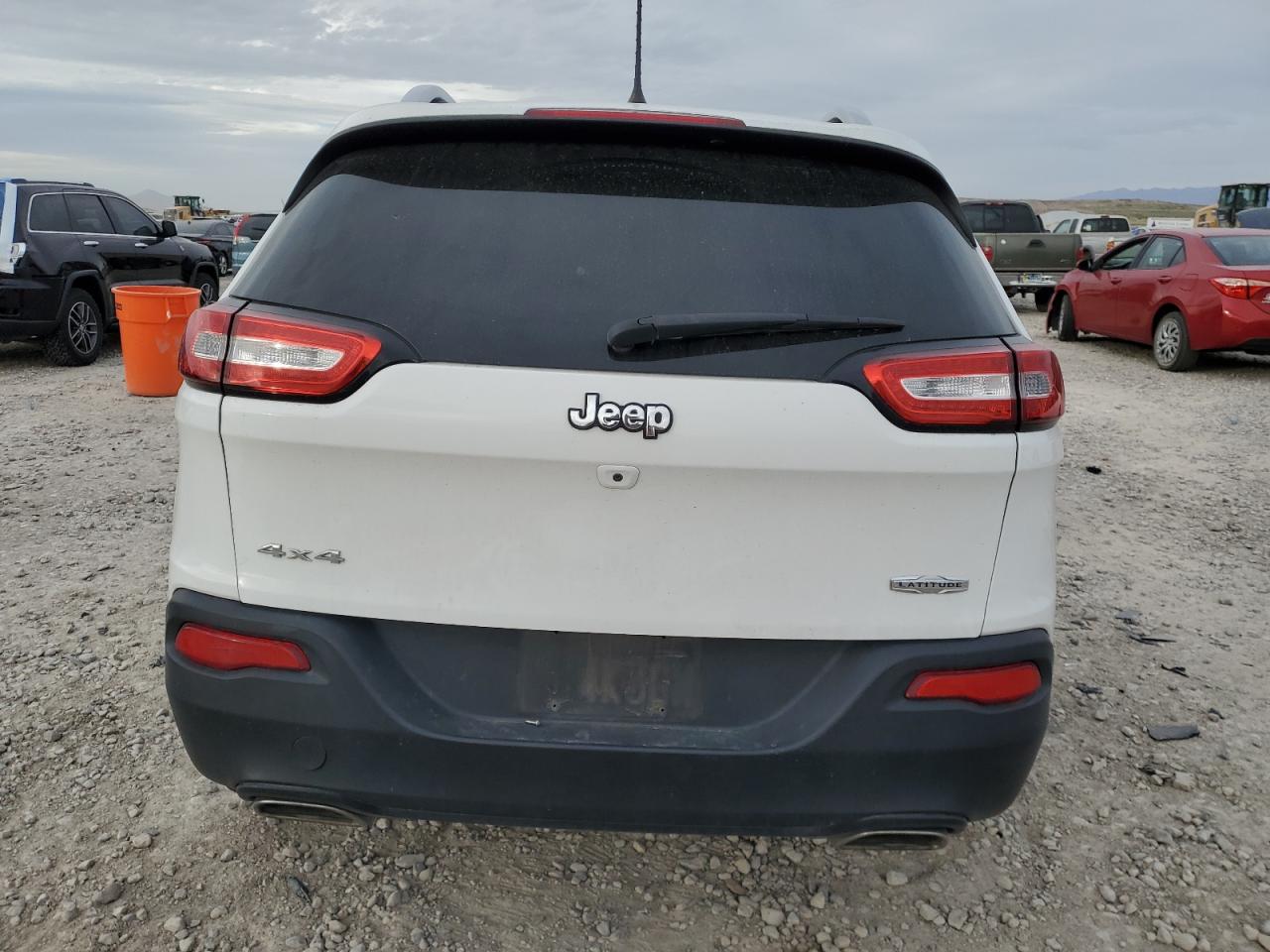 2016 Jeep Cherokee Latitude VIN: 1C4PJMCS2GW102679 Lot: 91237825