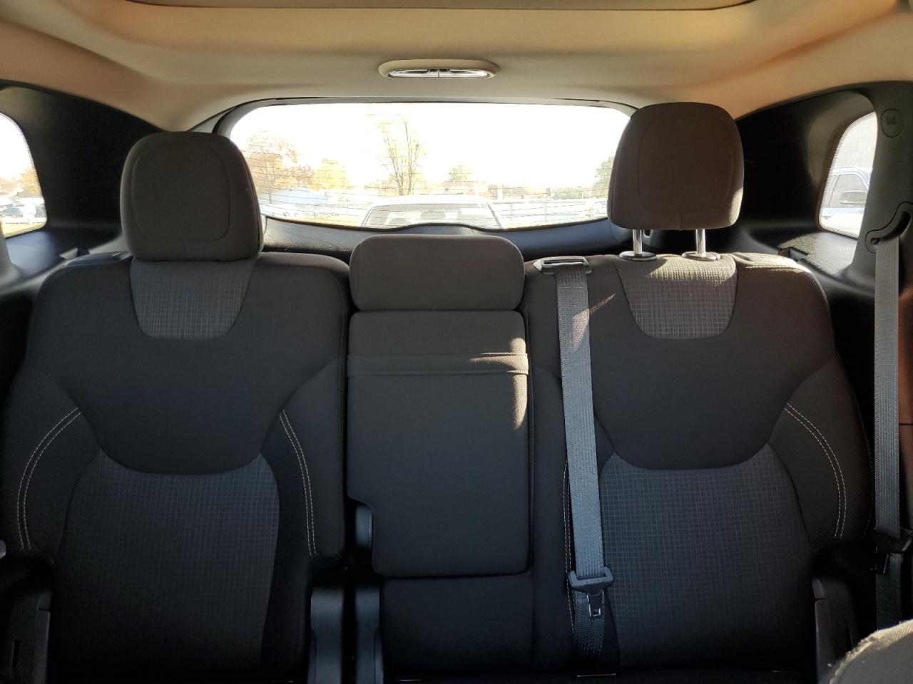 2015 Jeep Cherokee Latitude VIN: 1C4PJMCS7FW502154 Lot: 91481835